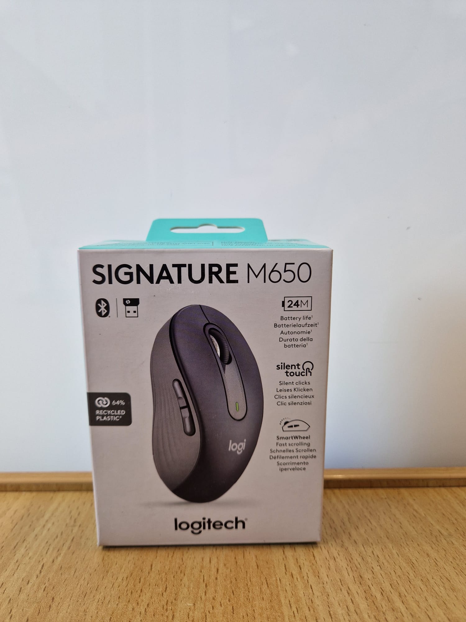 Product photo for Logitech  Logitech Signature M650 Wireless Mouse - New & Sealed 12 Month Warranty