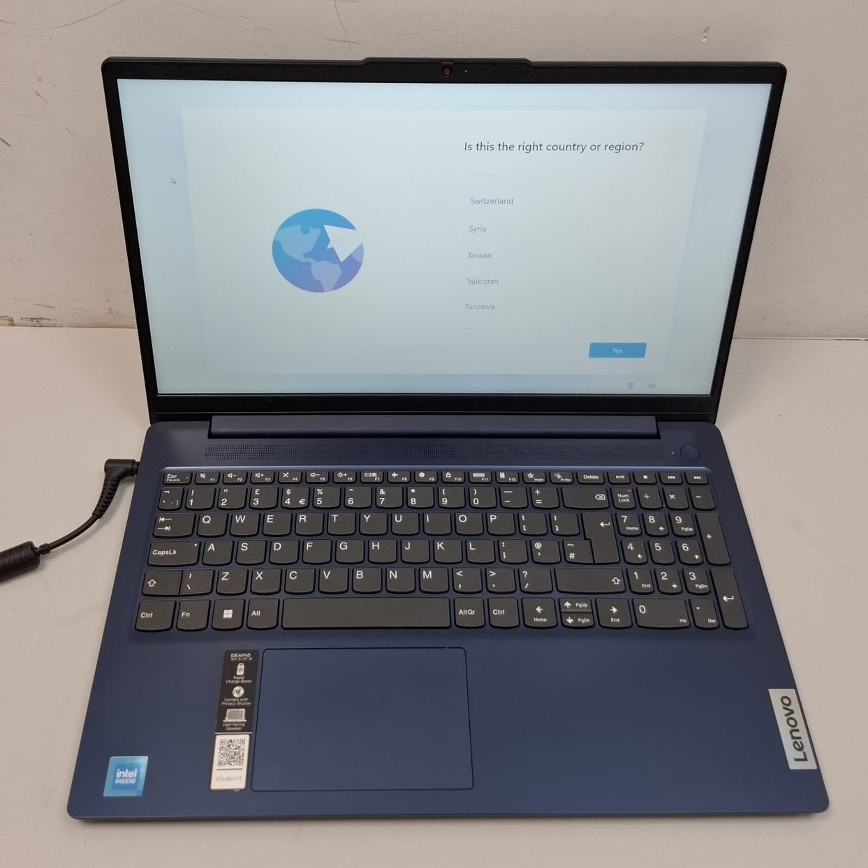 Product photo for LENOVO IDEAPAD SLIM 3 - Intel N100 / 4GB RAM 128GB Storage