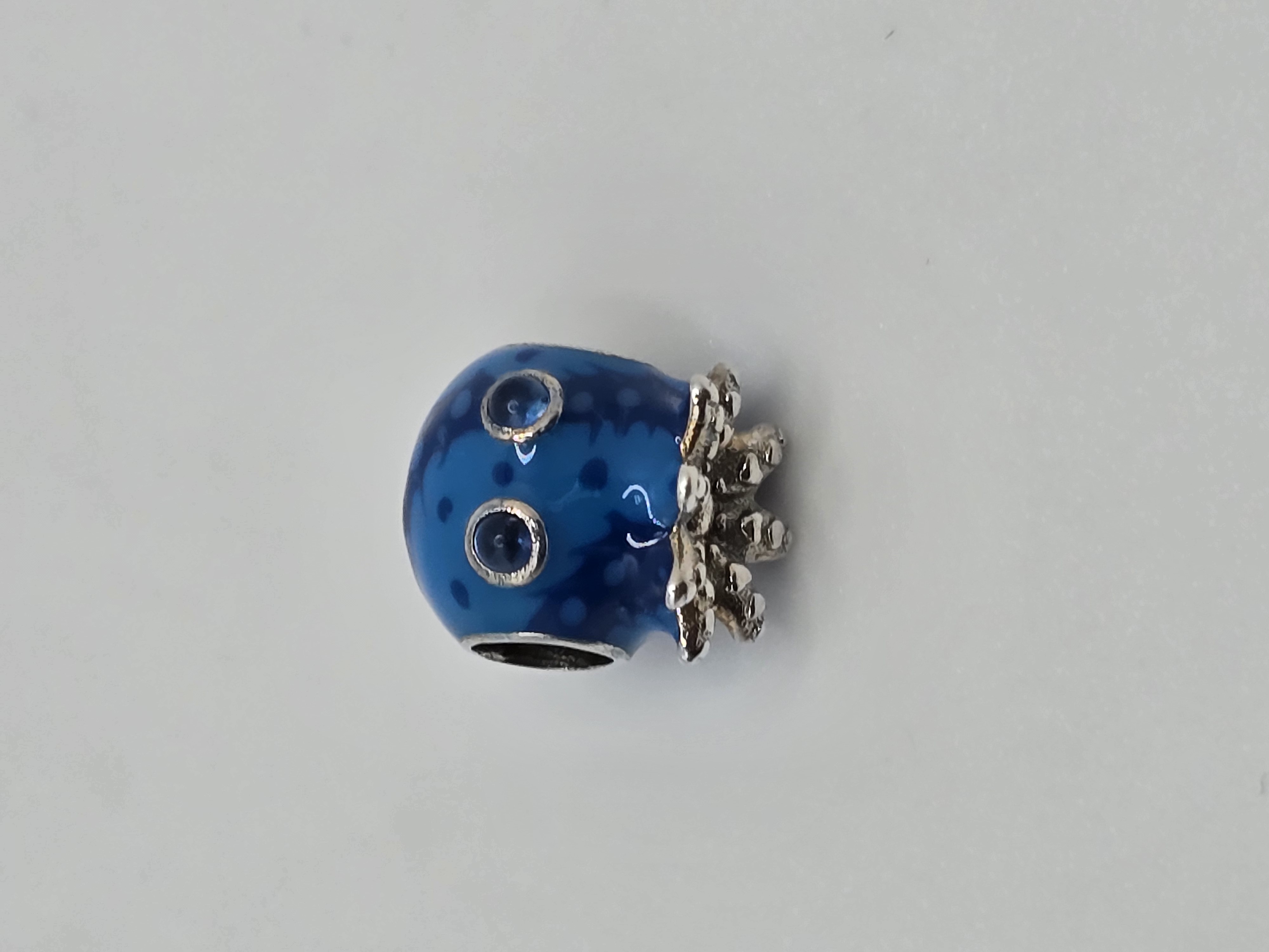 Product photo for Octopus Charm - Base Metal Unbranded
