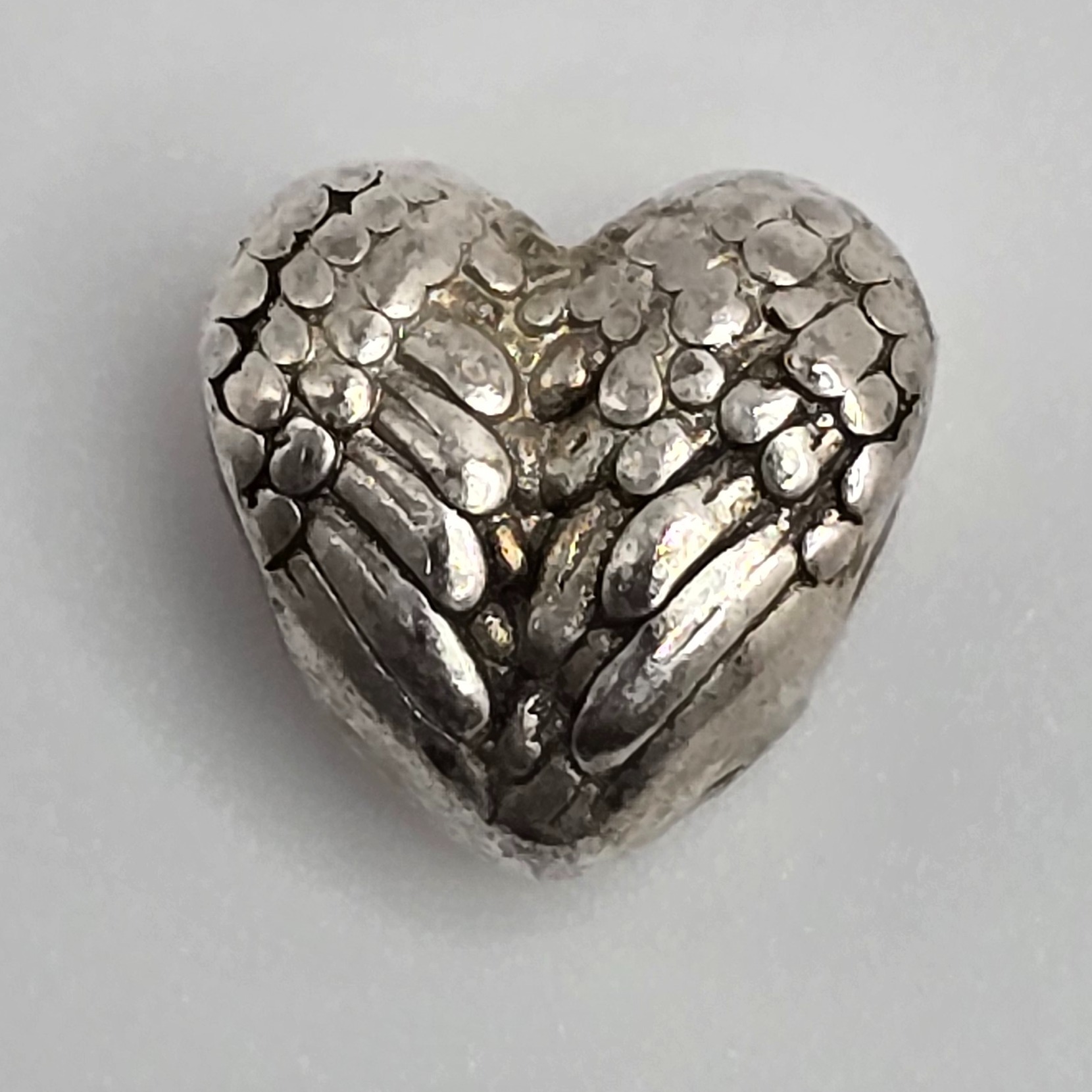 Product photo for Winged Heart Charm - Base Metal Unbranded