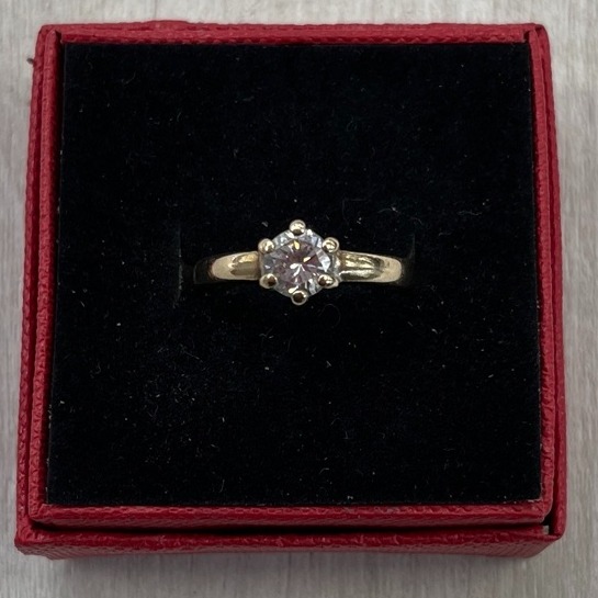Product photo for G A Pre-Owned 9ct Gold CZ Ring
