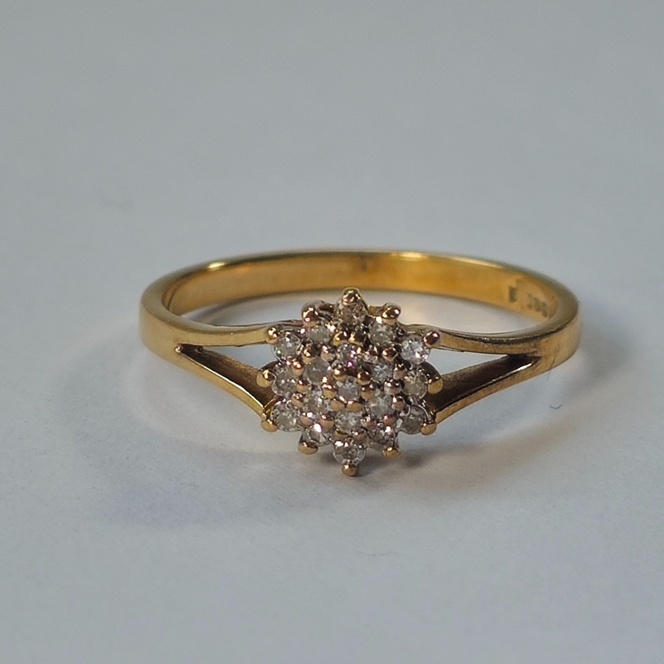 Product photo for 9ct Gold Diamond Dahlia Flower Ring Size L