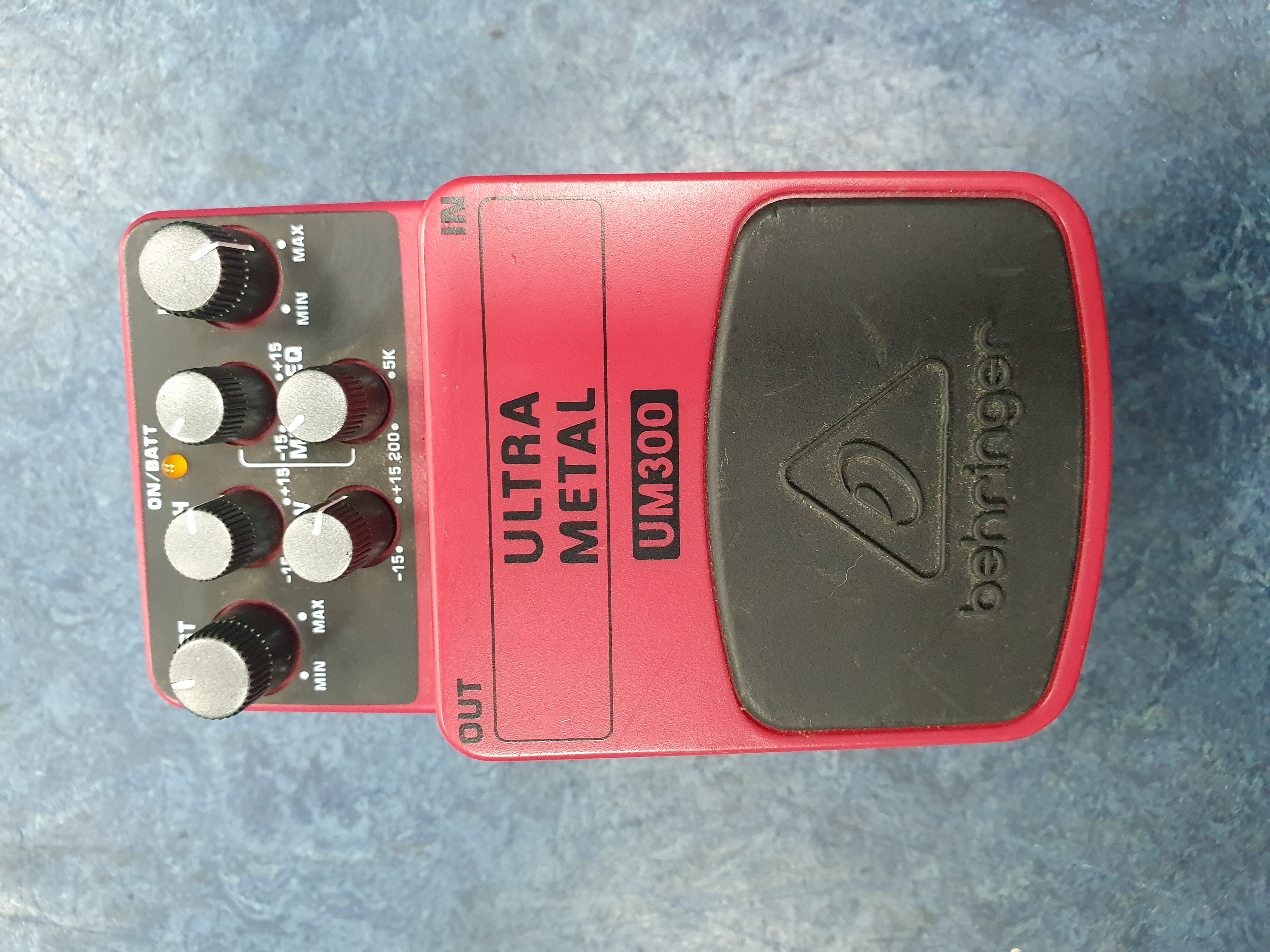 Product photo for Behringer  Behringer Ultra Metal UM300