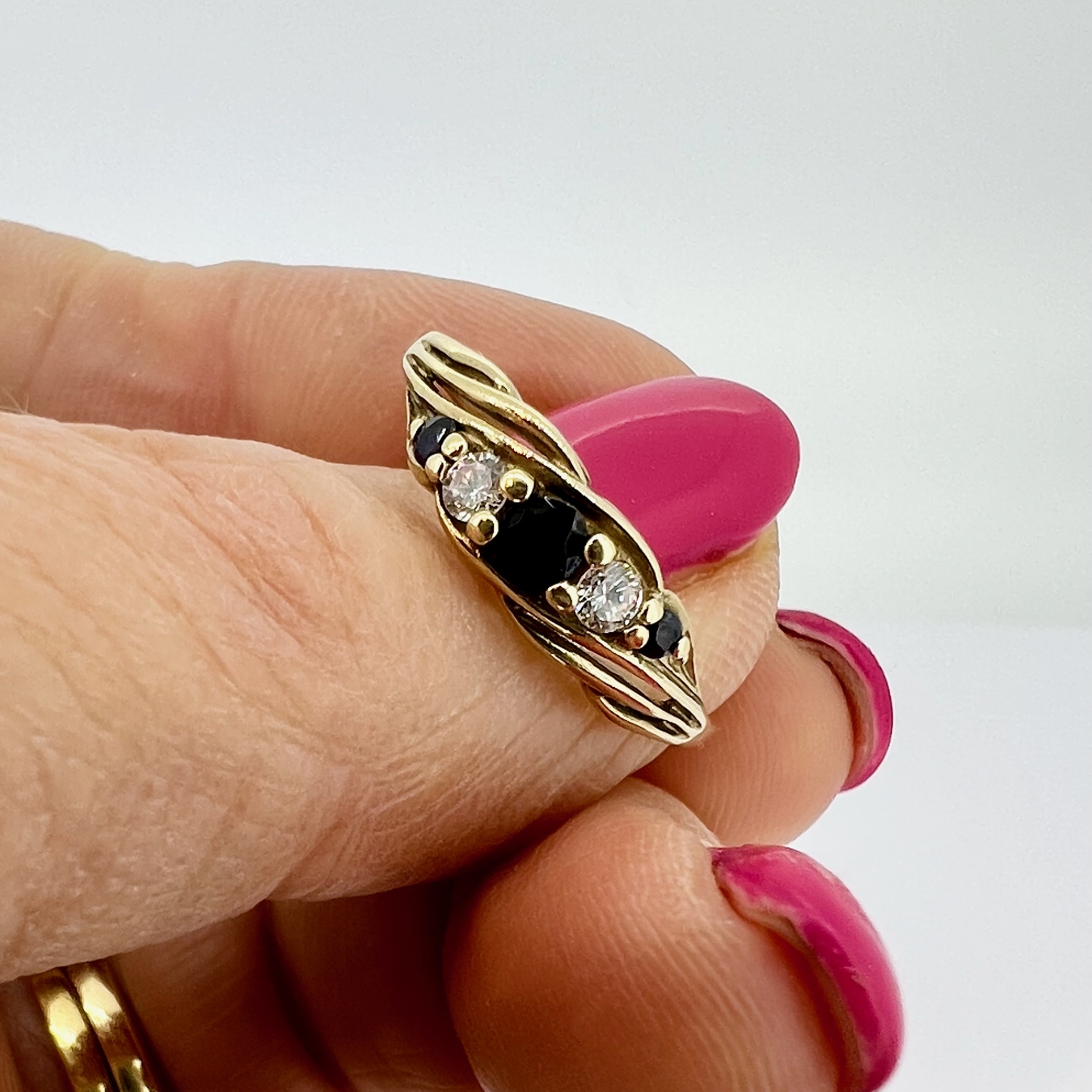 Product photo for SAPPHIRE AND CUBIC ZIRCONIUM RING IN 9ct YELLOW GOLD (R:G1QW)