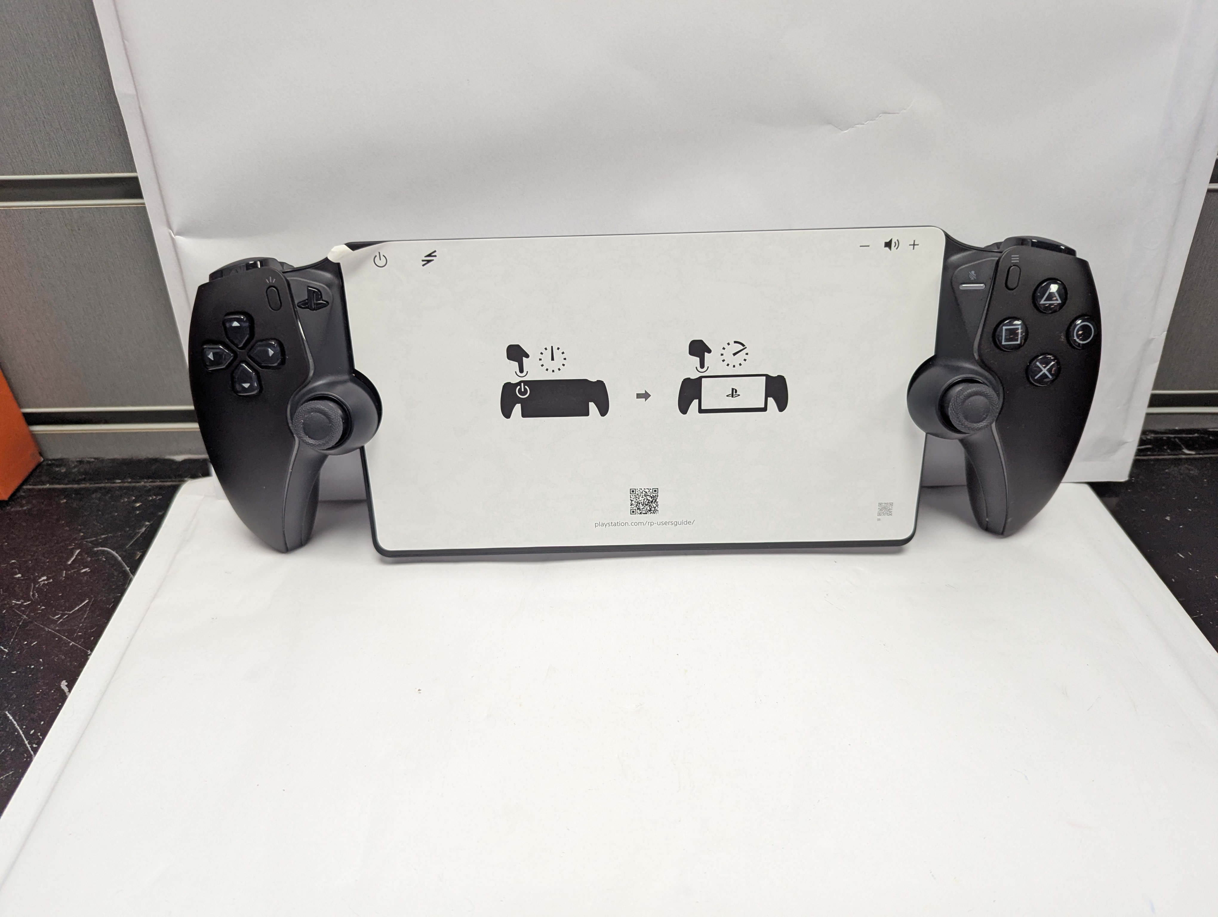 Product photo for PS5 PORTAL PRE-OWNED  ps5 portal boxed black
