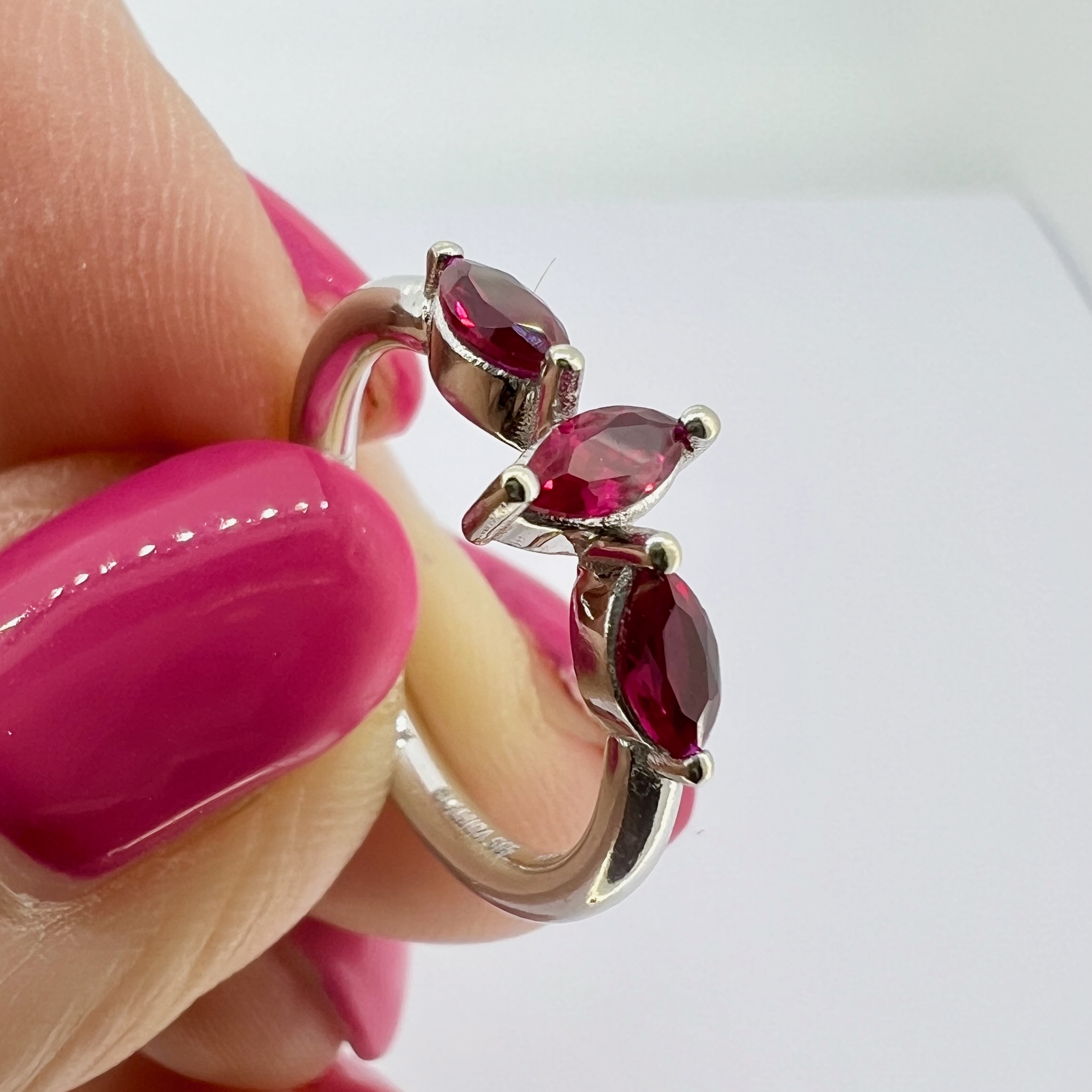 Product photo for GLAMIRA RING SET WITH THREE MARQUISE CUT RUBIES MARKED 