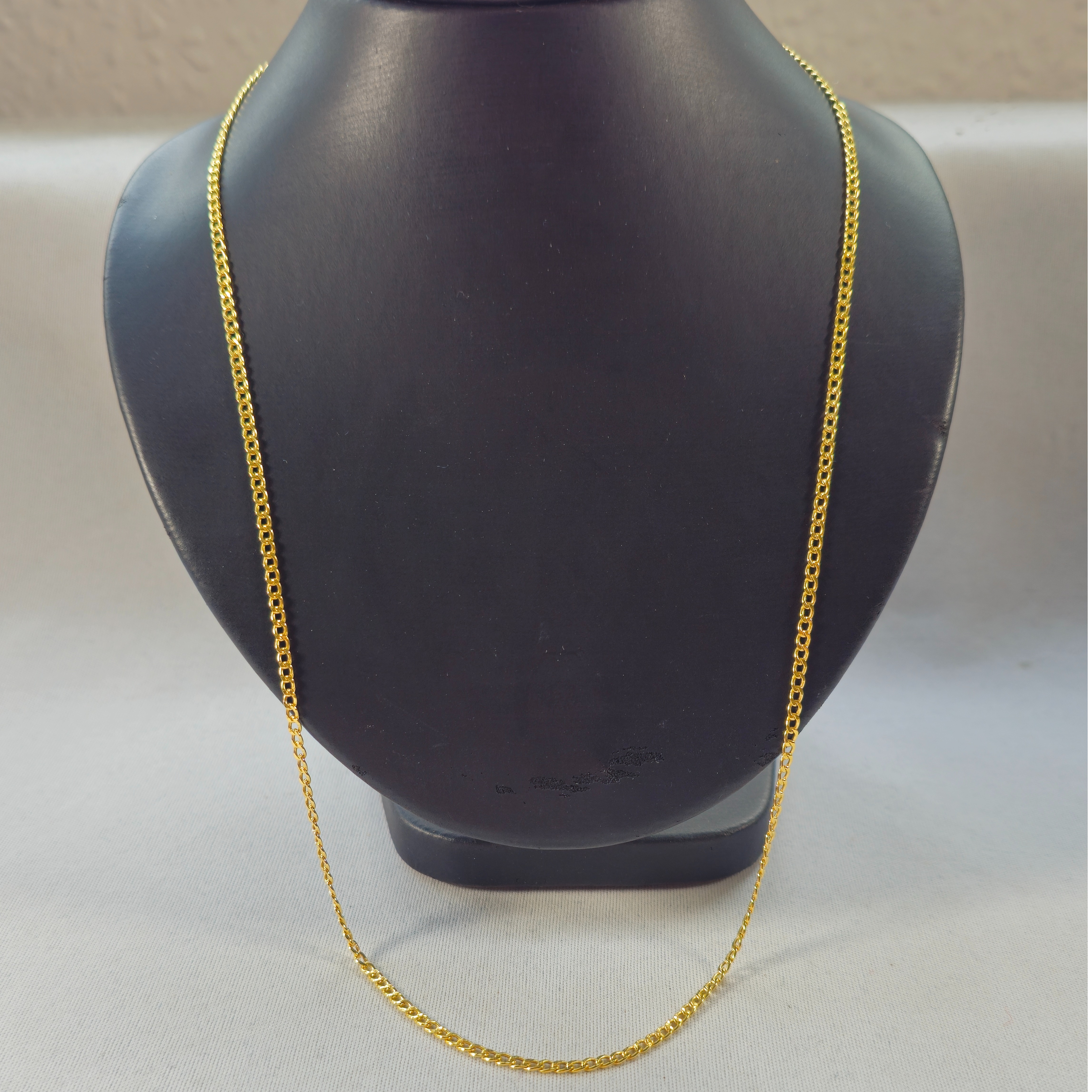 Product photo for 9ct Gold Hollow Curb Chain 22