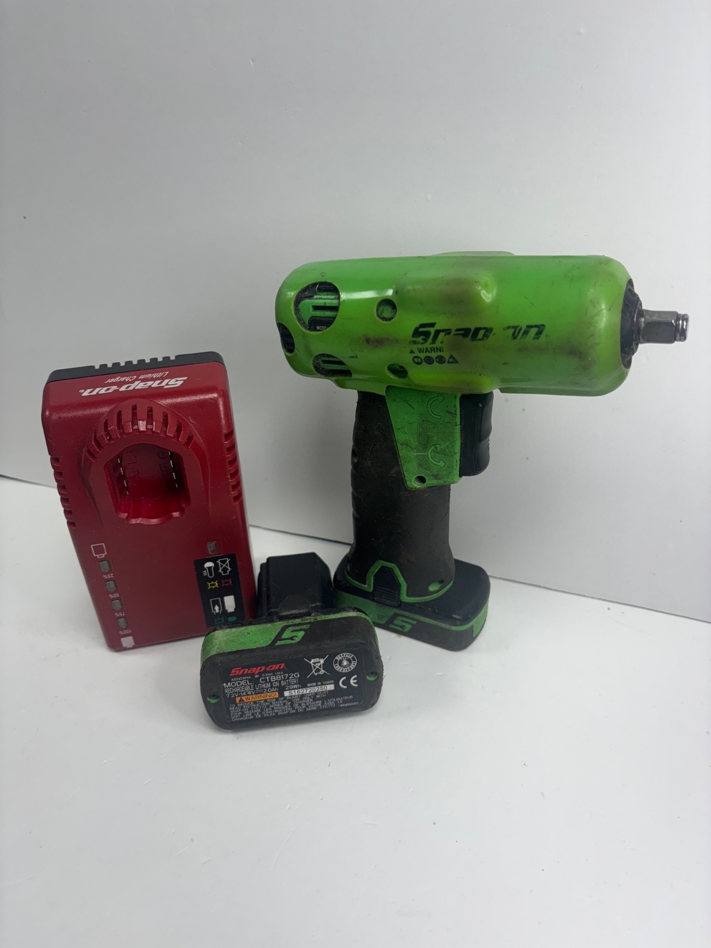Product photo for SNAP ON INPACT DRILL WITH EXTRA BATTERY AND CHARGER