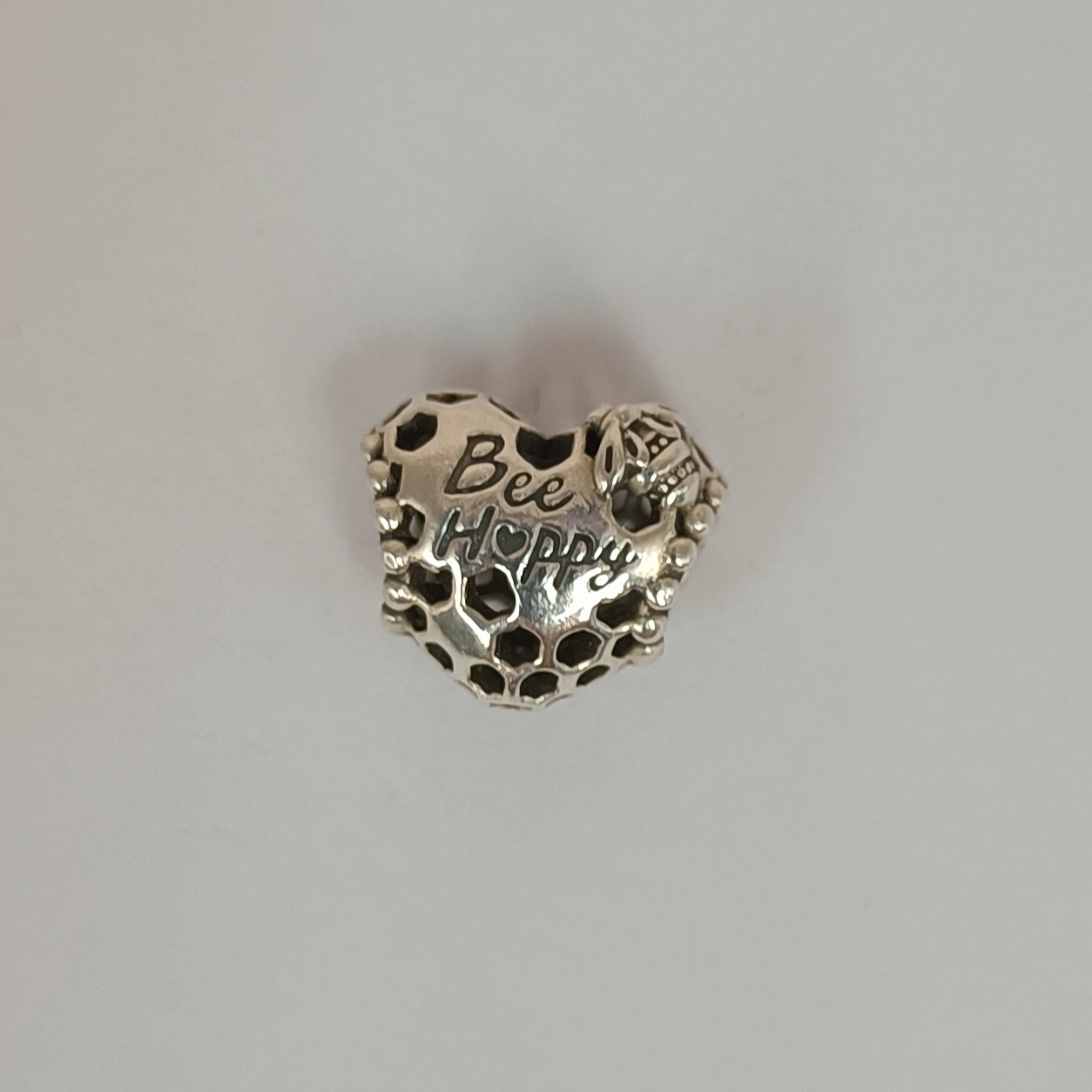 Product photo for Pandora 'Bee Happy' Charm