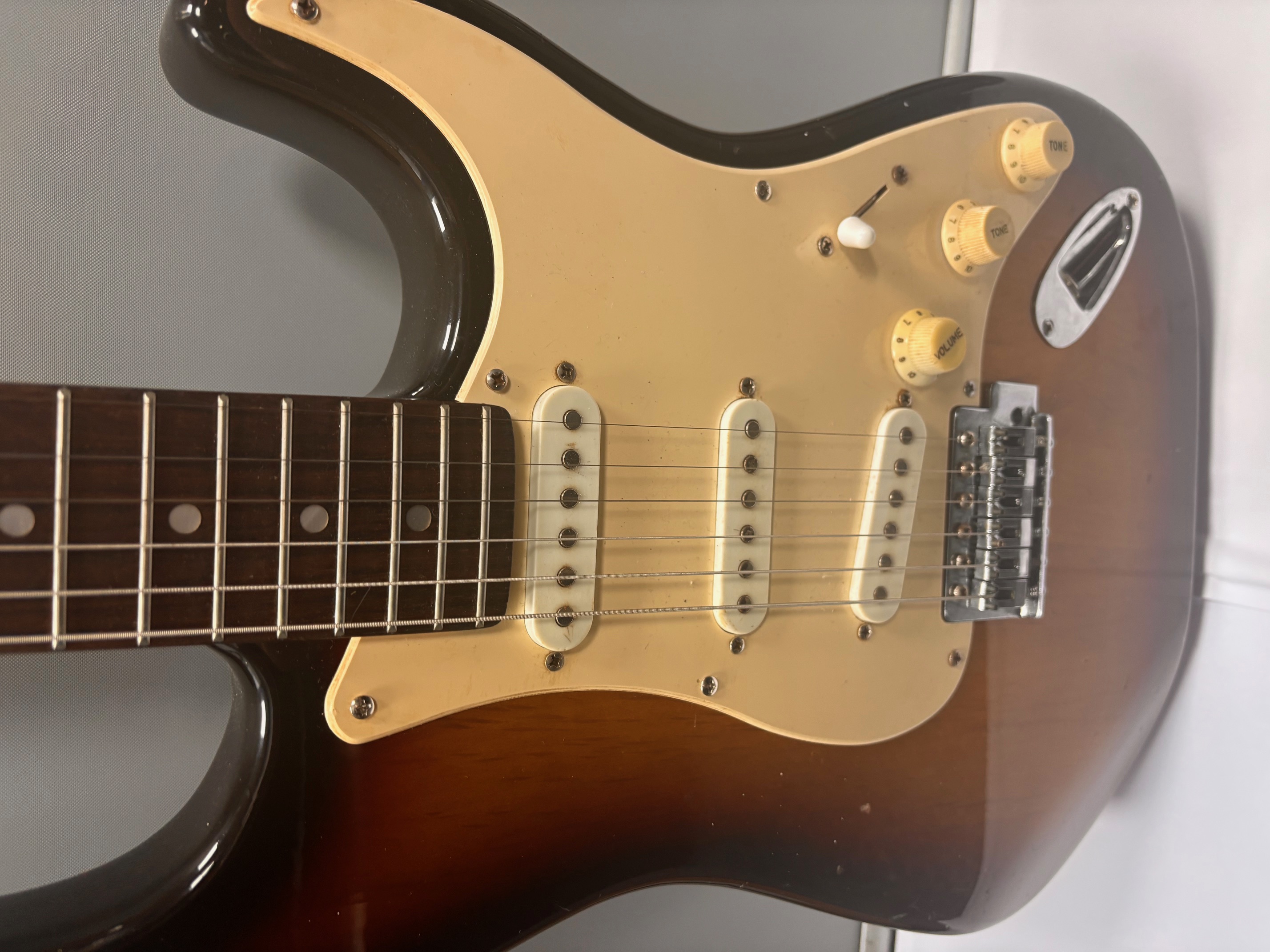Product photo for JIM DECON jim deacon electric guitar