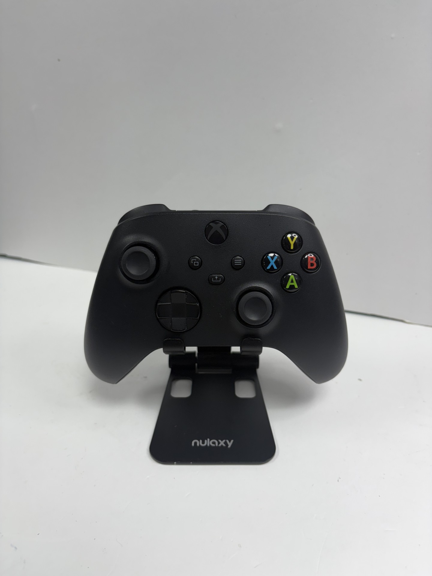 Product photo for XBOX Xbox Series Controller - Black
