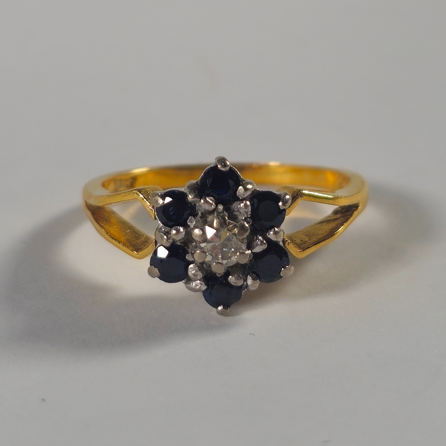 Product photo for 18ct Gold Sapphire & Diamond Flower Ring Size L1/2