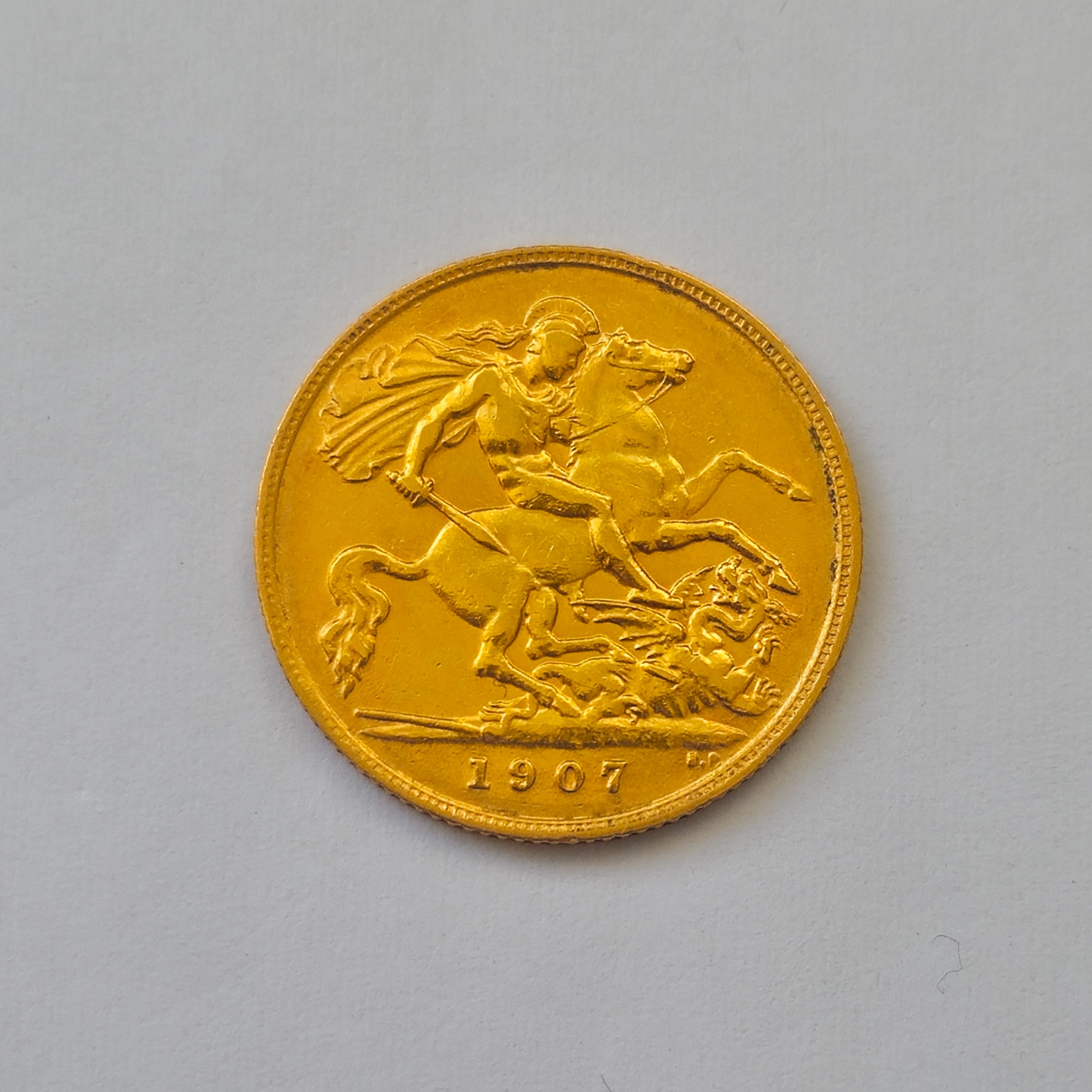 Product photo for 22ct Gold 1907 Edward VII and St George & the Dragon Half Sovereign