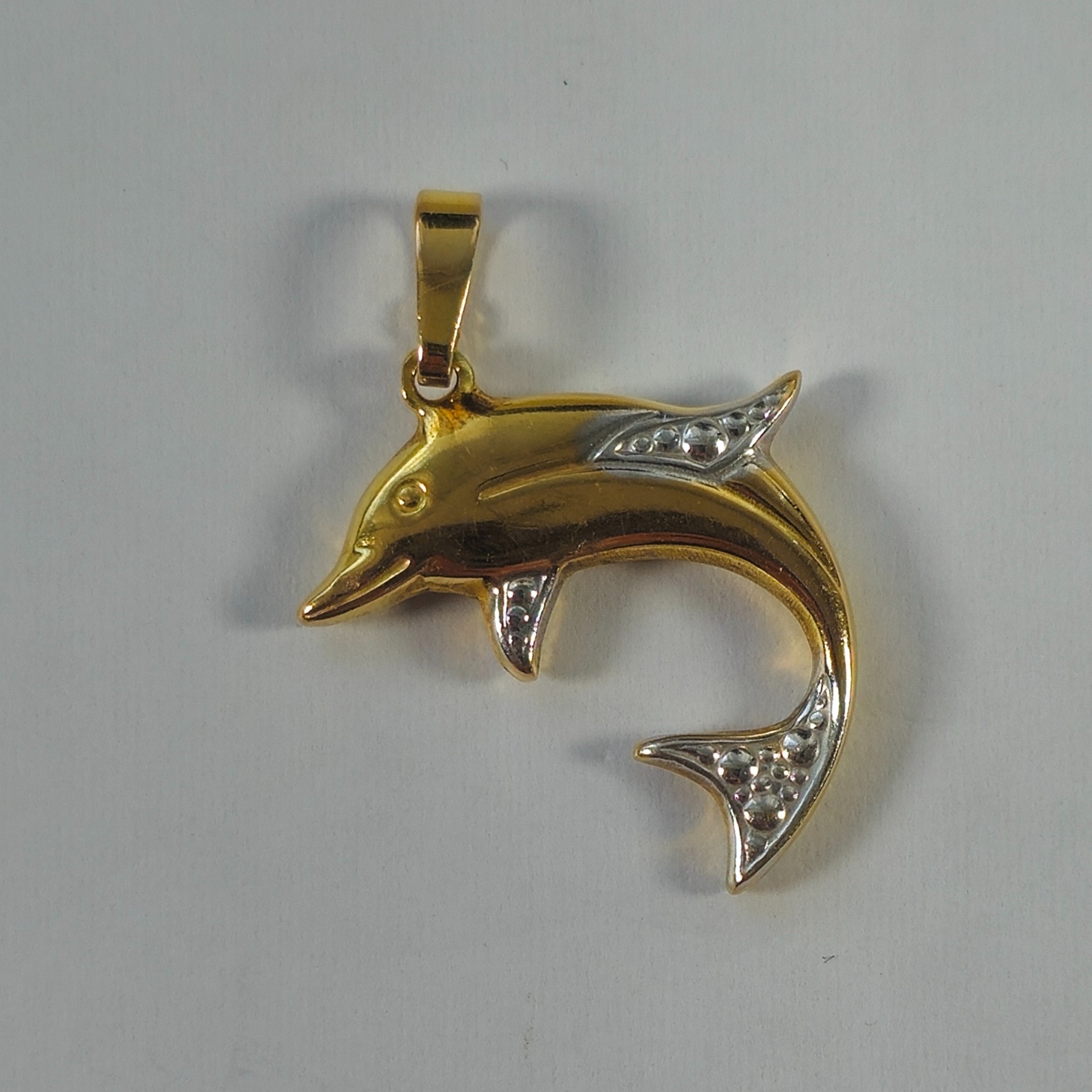 Product photo for 9ct Gold Dolphin Pendant