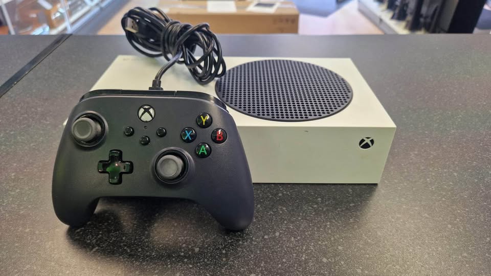 Product photo for Xbox Series S 1 Controller (3rd Party)