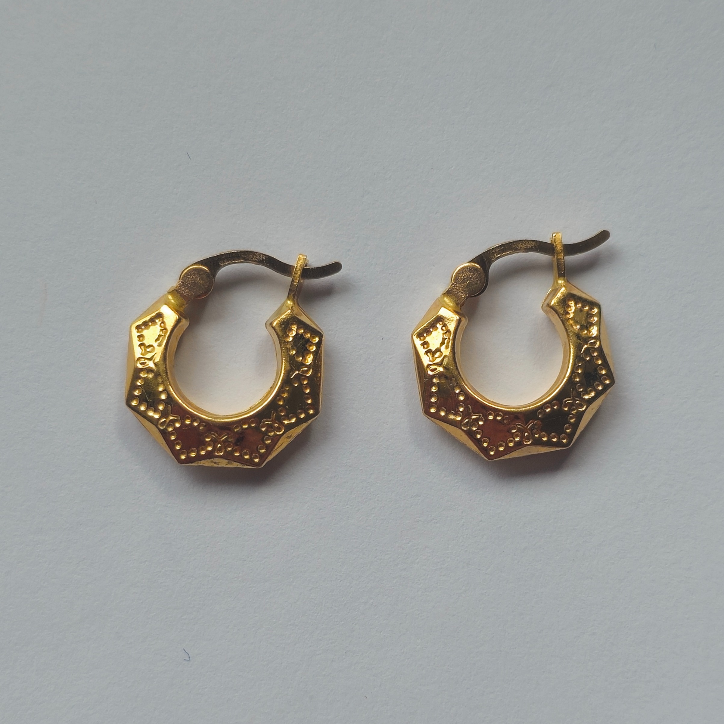 Product photo for 9ct Gold 6-corner small Hoop Earrings