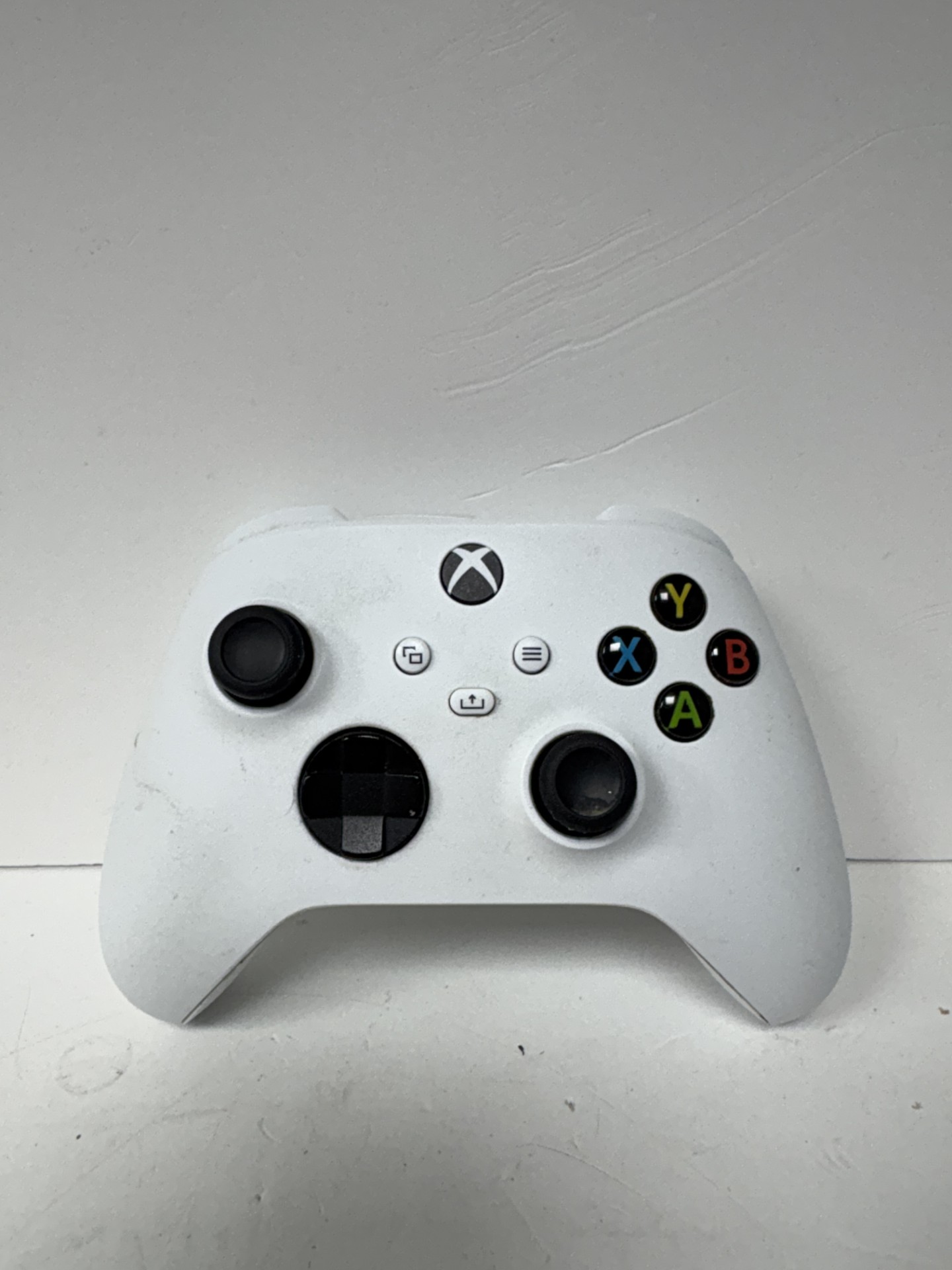 Product photo for series s/x xbox controller white unboxed