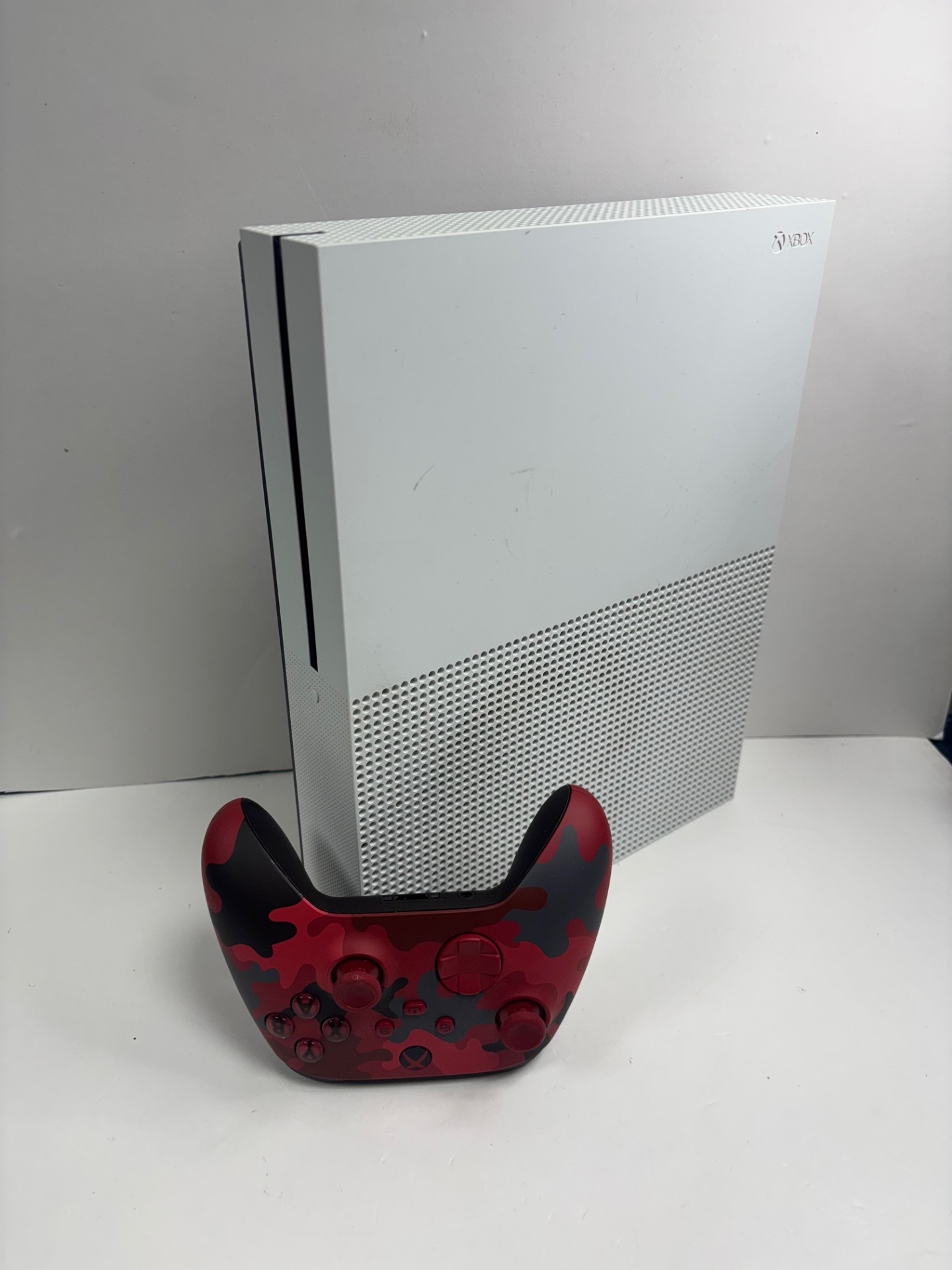 Product photo for xbox one s 500gb