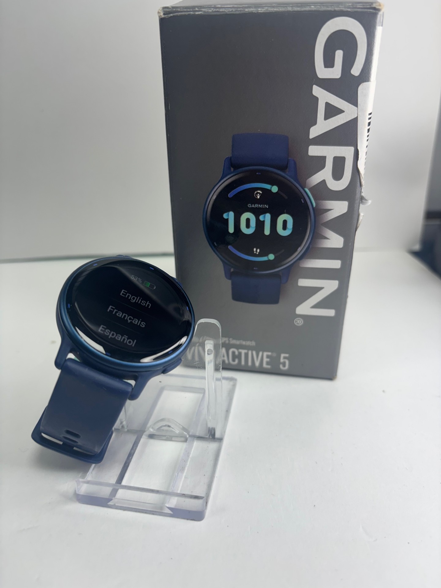 Product photo for garmin vivoactive 5 boxed