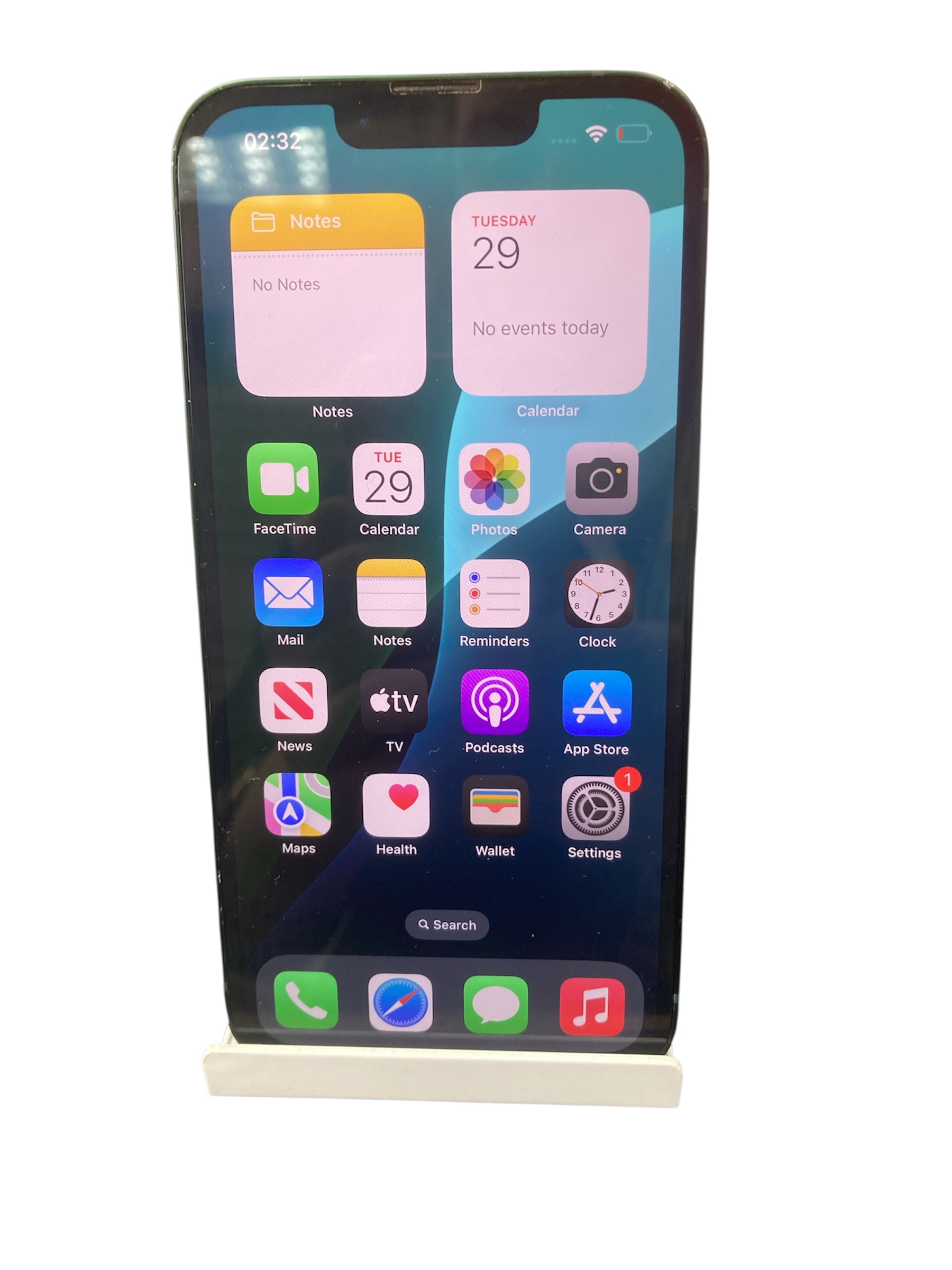 Product photo for iPhone 13 128GB Green Unlocked