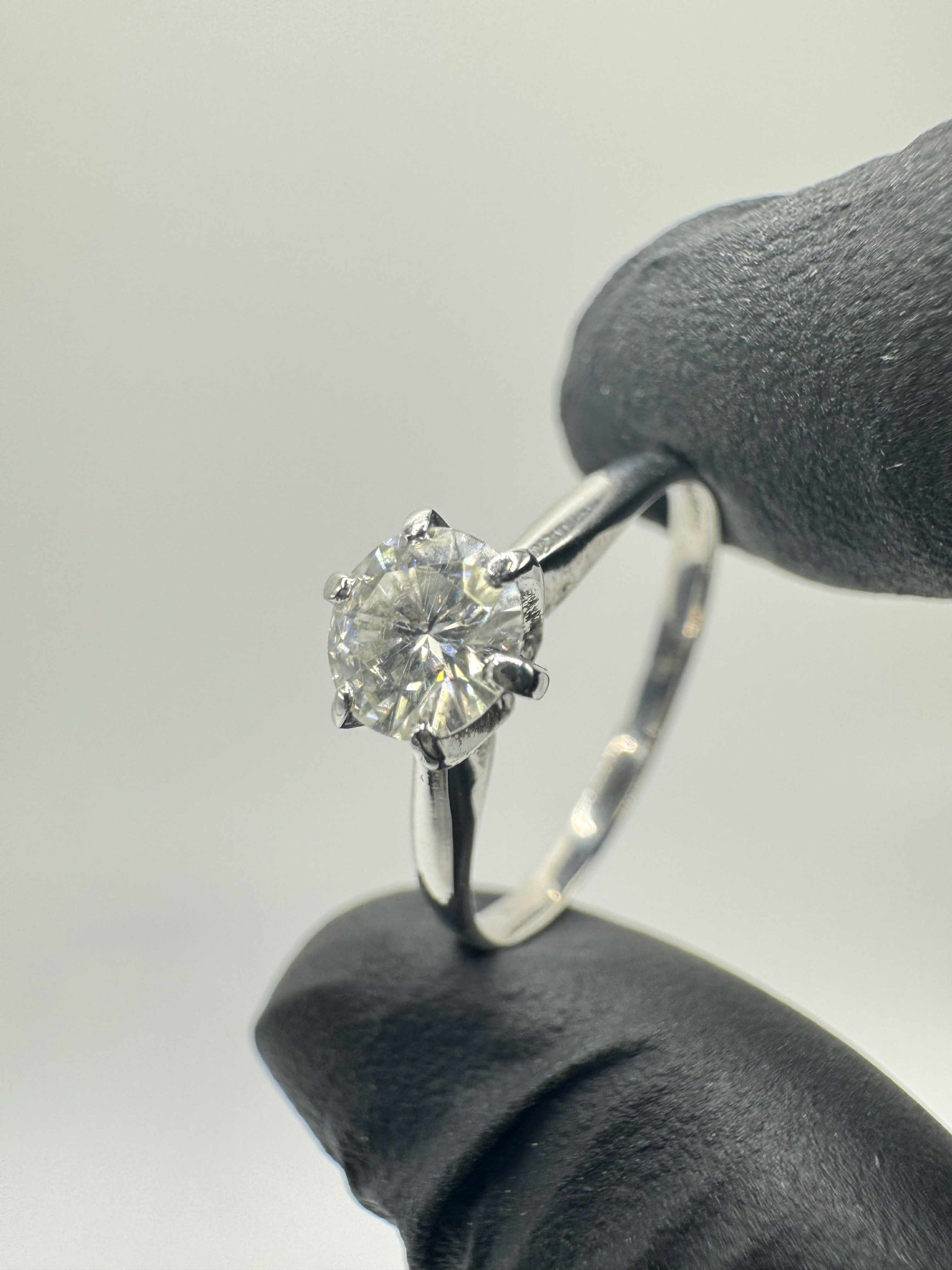 Product photo for 18ct White Gold Solitaire Moissanite Ring