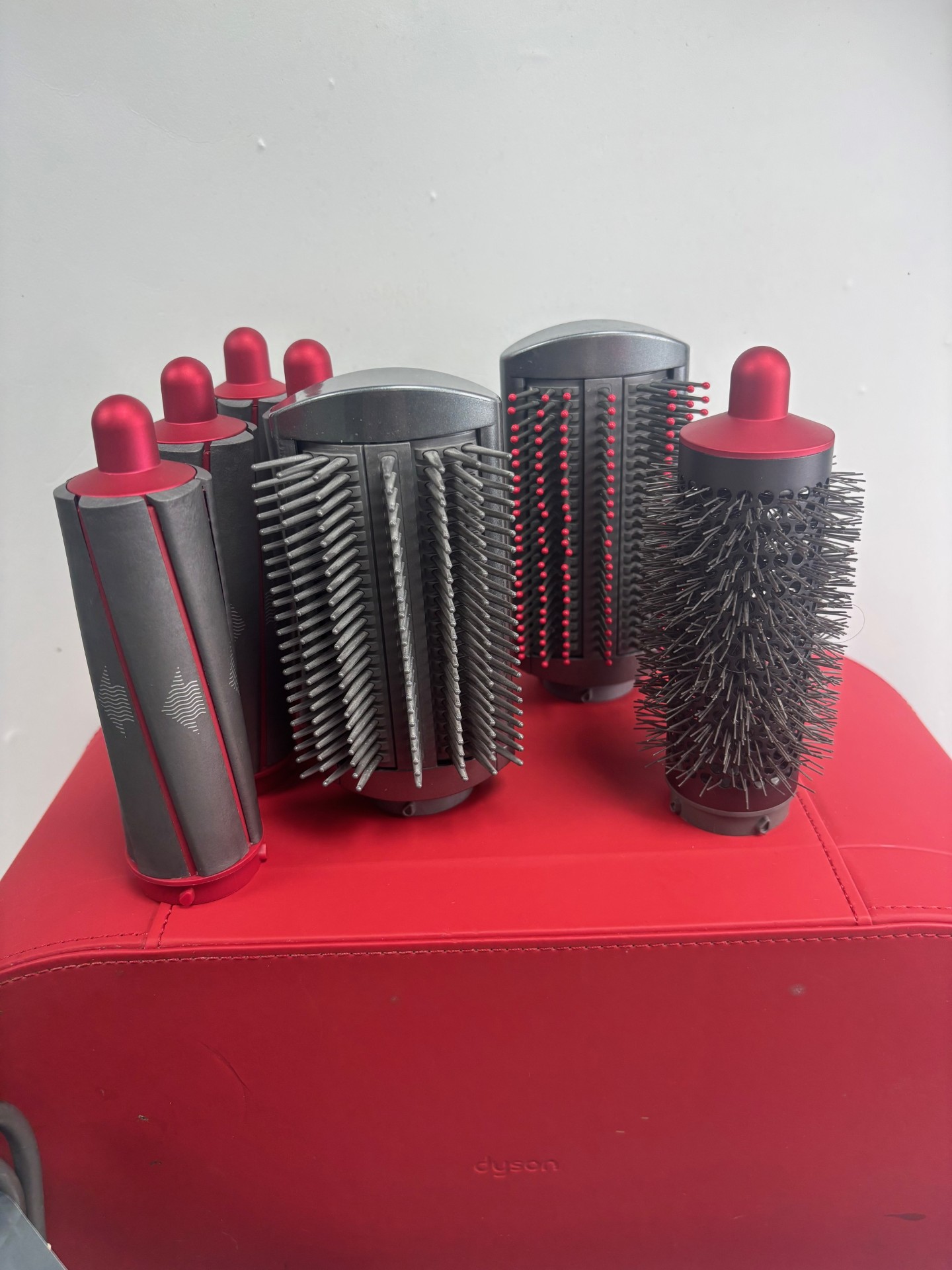 Product photo for dyson airwrap/case