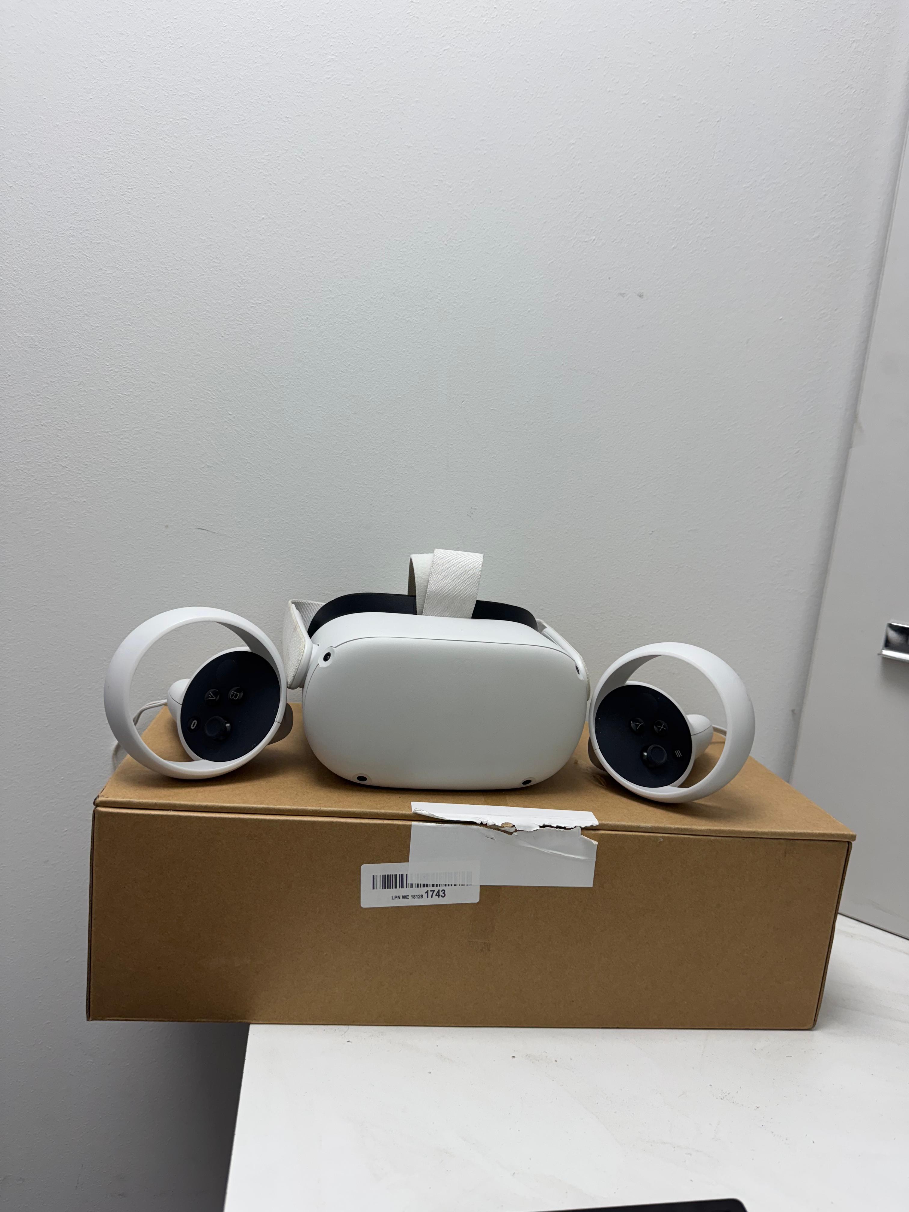 Product photo for Meta Oculus Quest 2 128GB With Controllers Boxed **warranty**