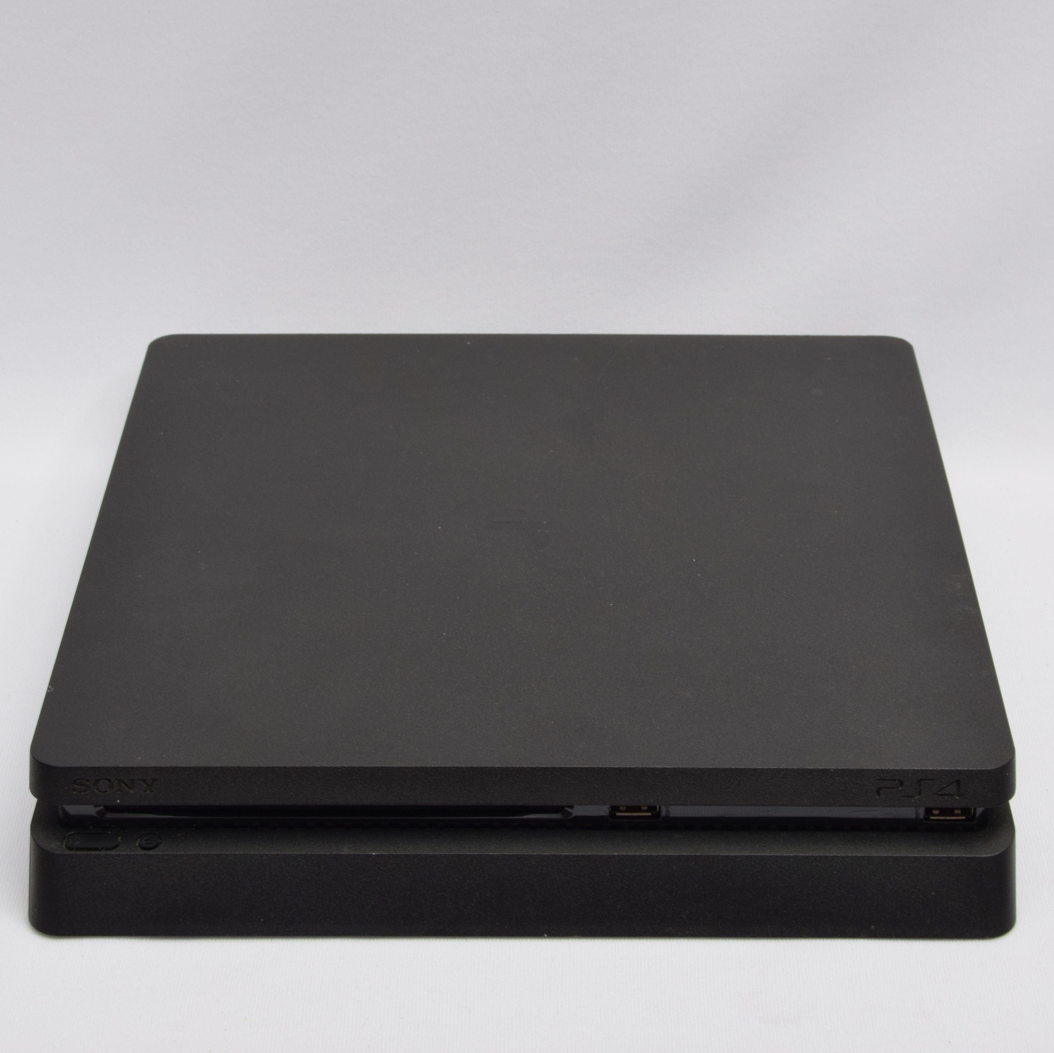 Product photo for Sony CUH-2216A Playstation 4 PS4 Slim Edition 500GB Wi-Fi Console (U)