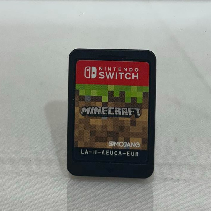 Product photo for Minecraft for Nintendo Switch (No case)