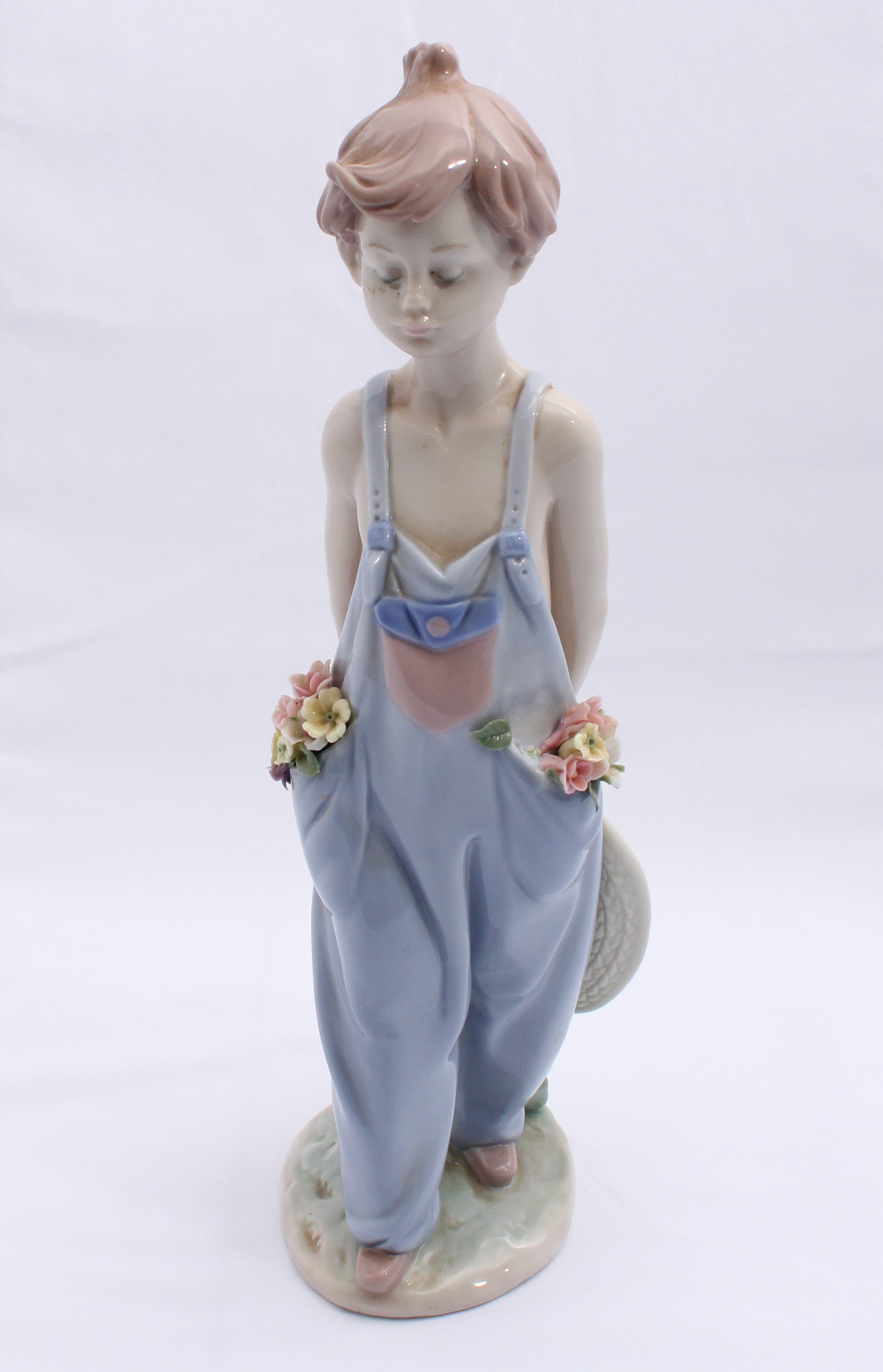 Product photo for Lladro Collectors Society Pocket Full Of Wishes 7650 (1997) Porcelain Figure (U)