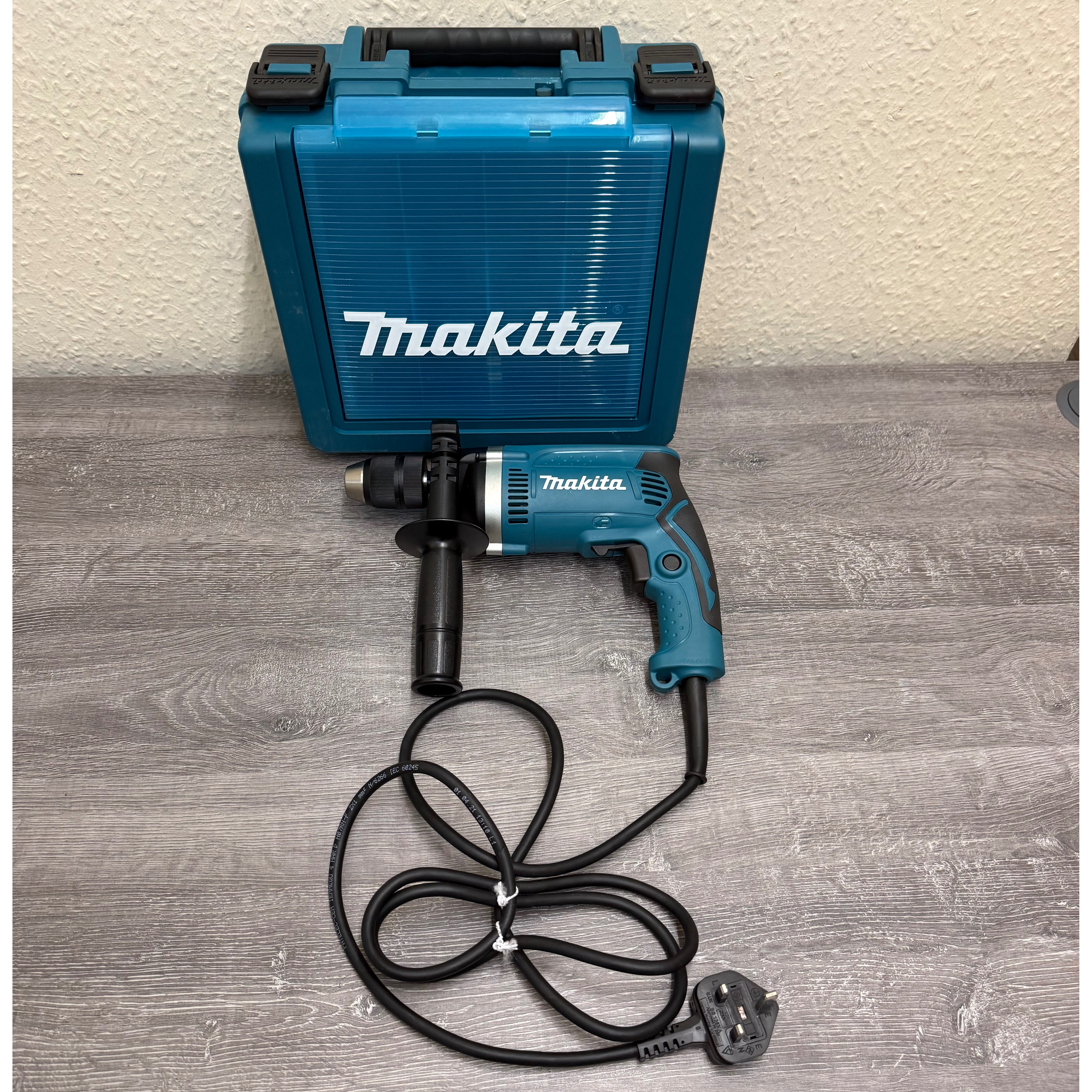 Product photo for BXD MAKITA HP1631K CORDED HAMMER DRILL