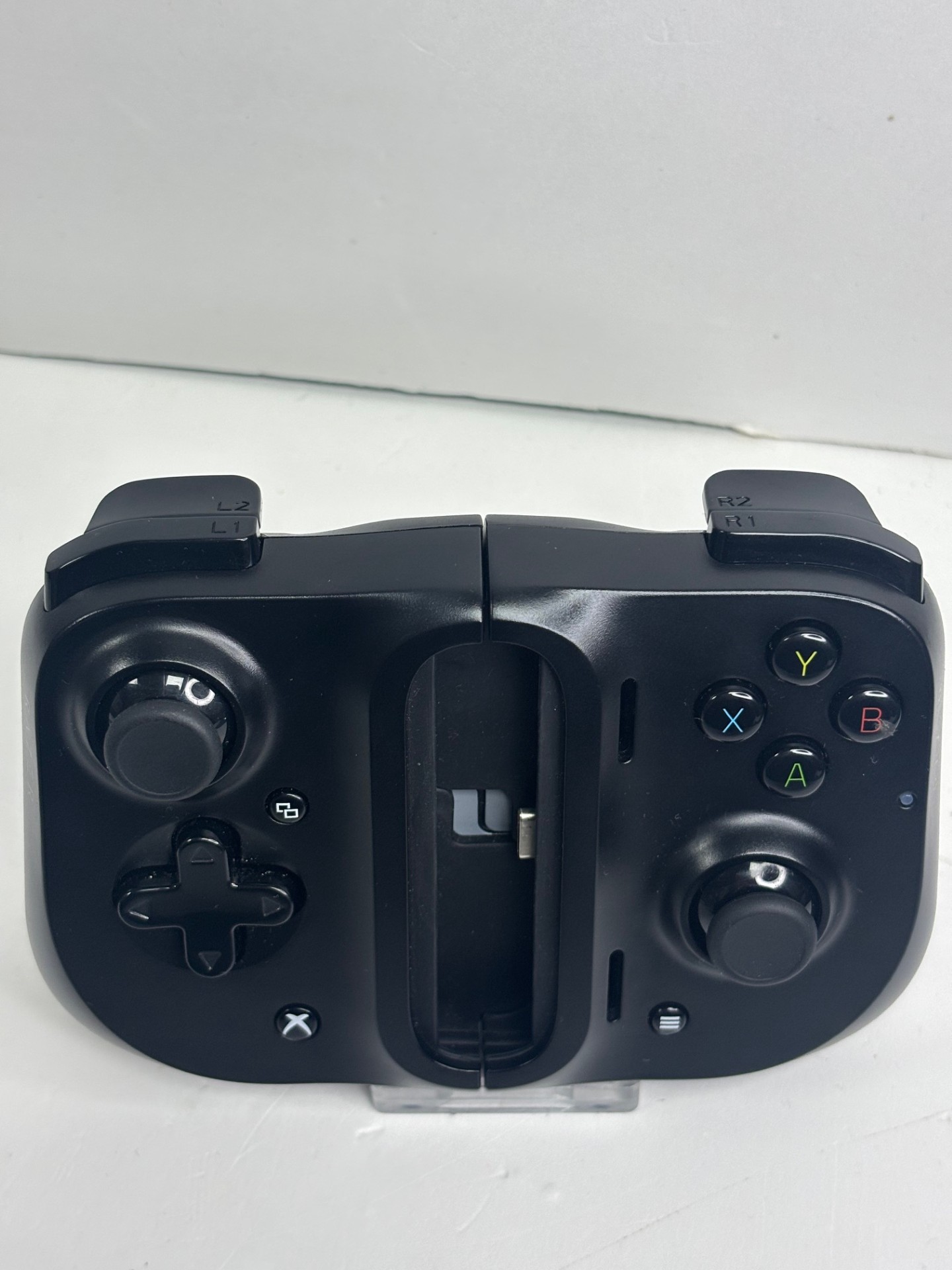 Product photo for Razer Kishi Smartphone Gaming Controller