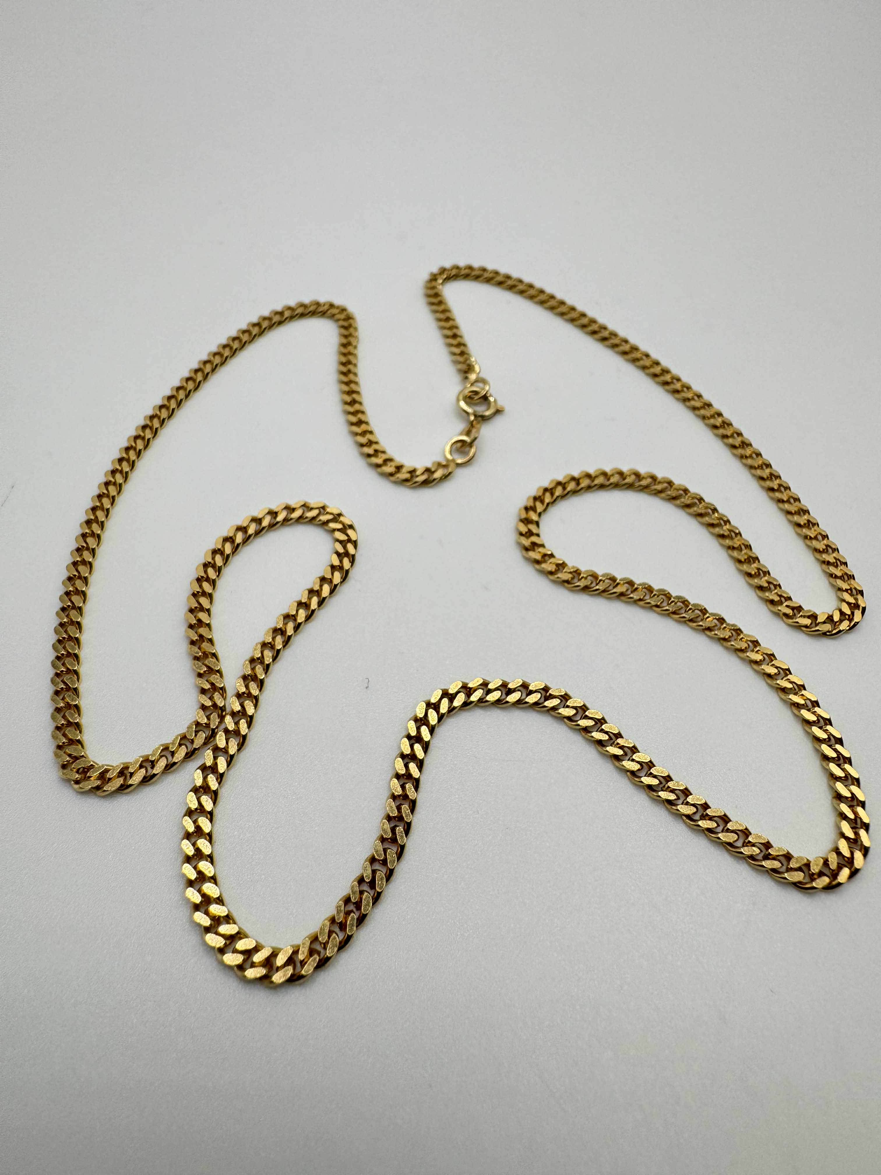 Product photo for 9ct Fine Curb Chain