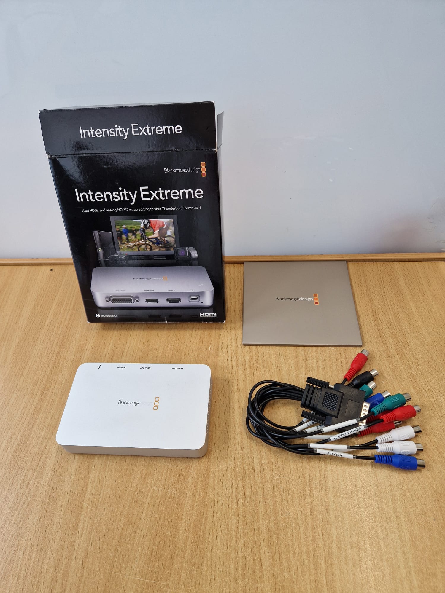 Product photo for Black Magic Design  Blackmagic Intensity Extreme Boxed with Cables Very Good Cond 12M Warranty