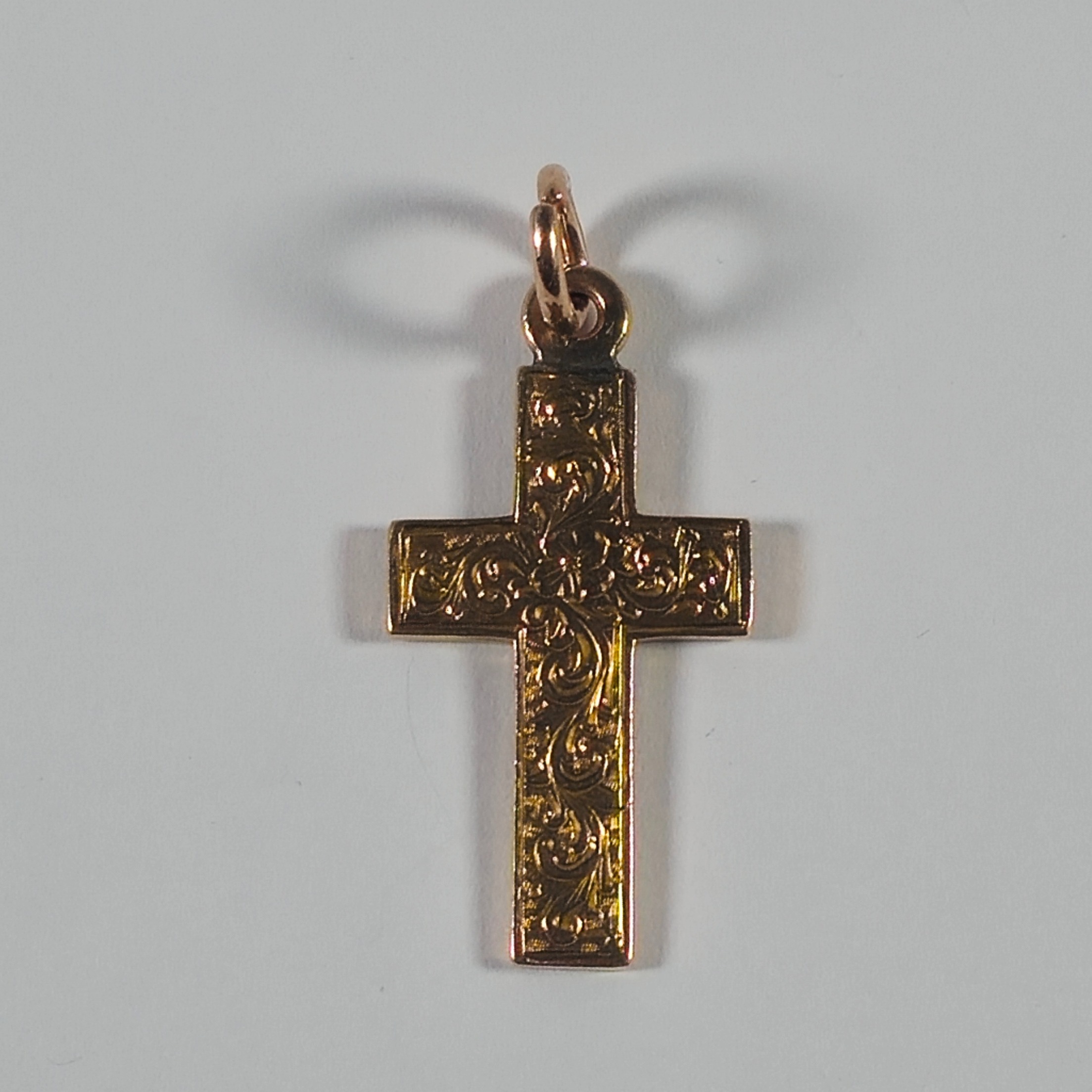 Product photo for 9ct Gold Floral Pattern Vintage Victorian Cross Pendant