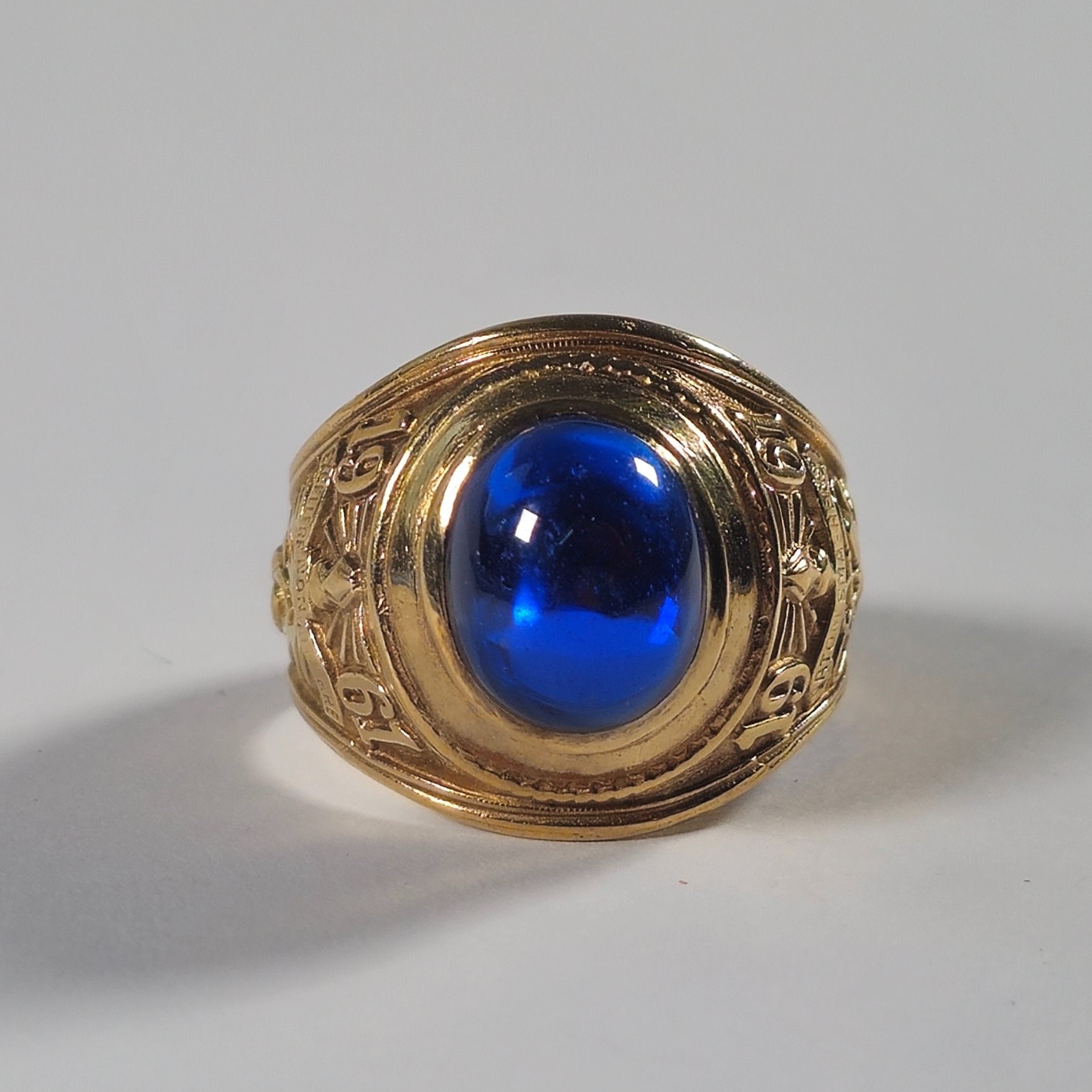 Product photo for 9ct Gold Blue Stone 1961 Graduation Ring Size U