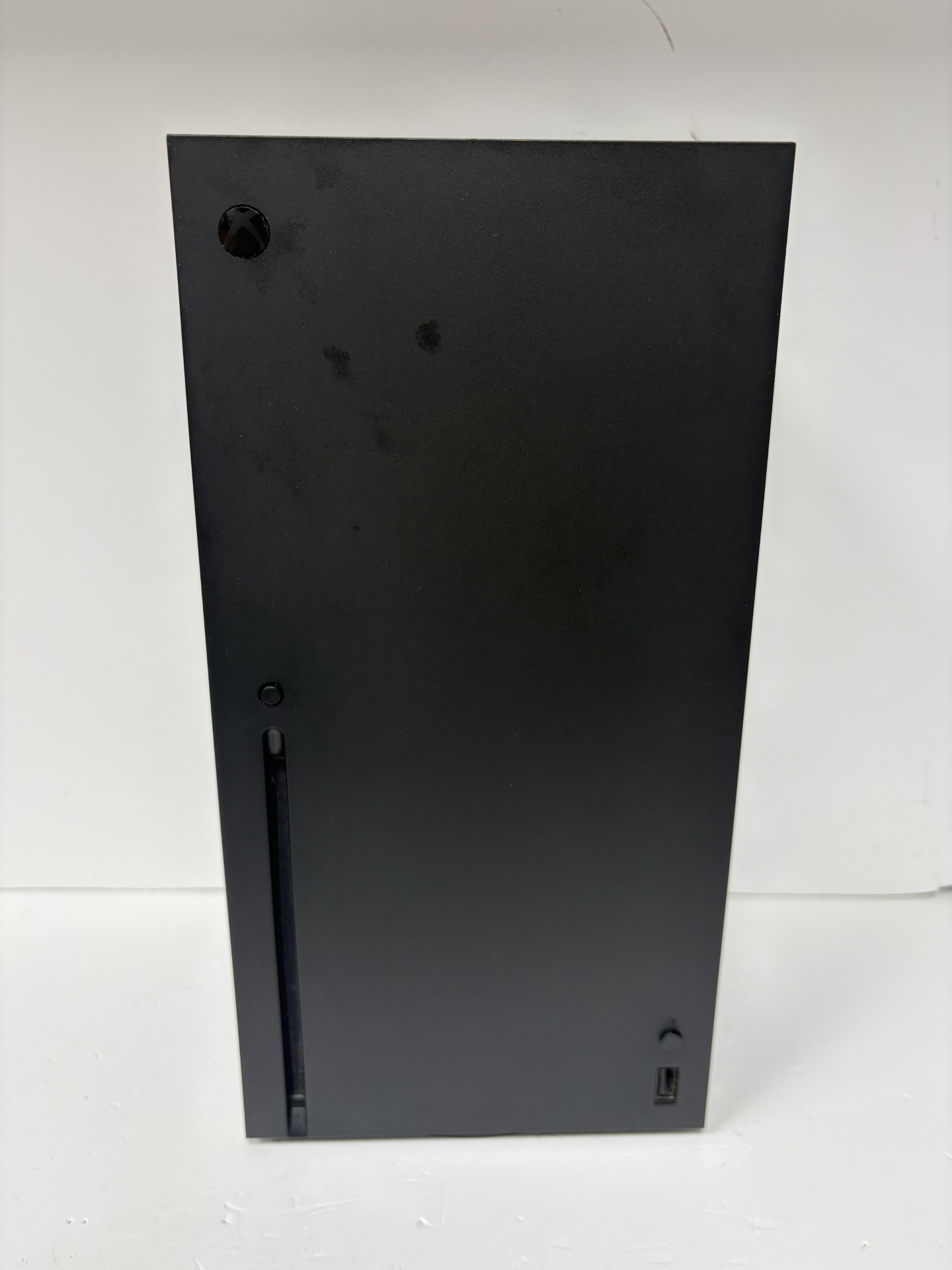 Product photo for MICROSOFT xbox series x 1tb unboxed with controller and wires