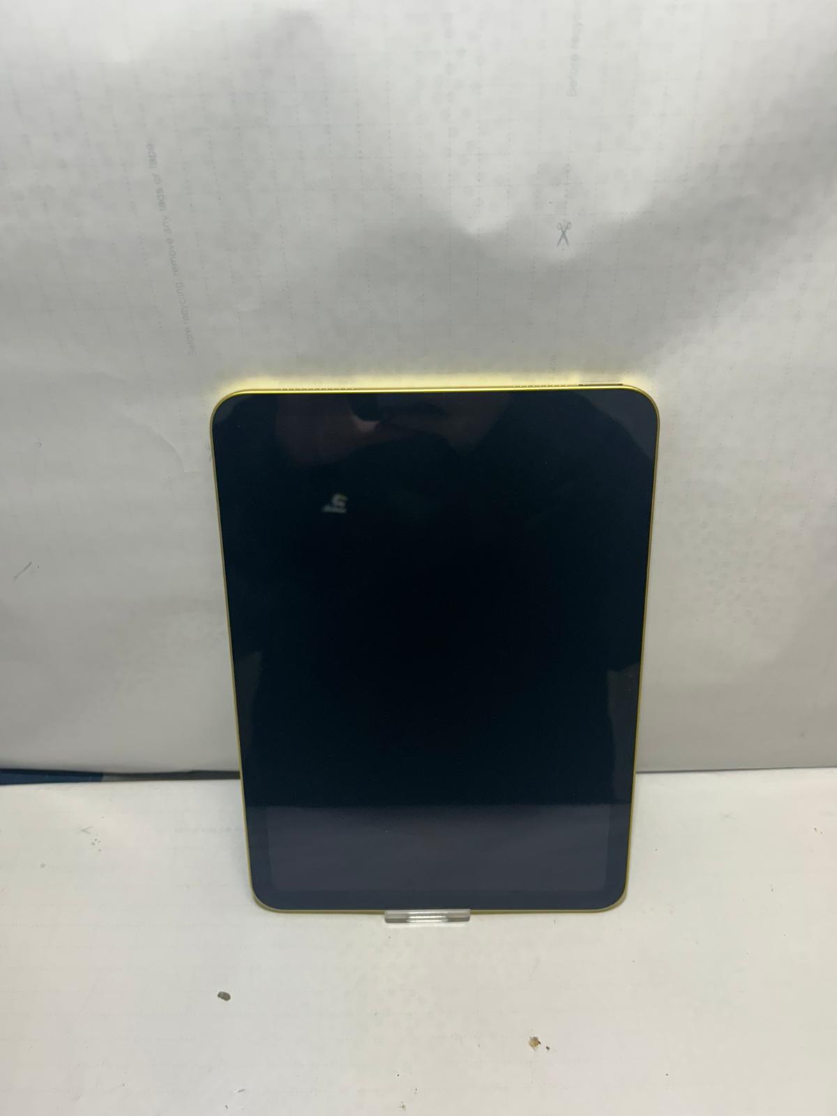 Product photo for iPad 10th Gen - 64GB Yellow