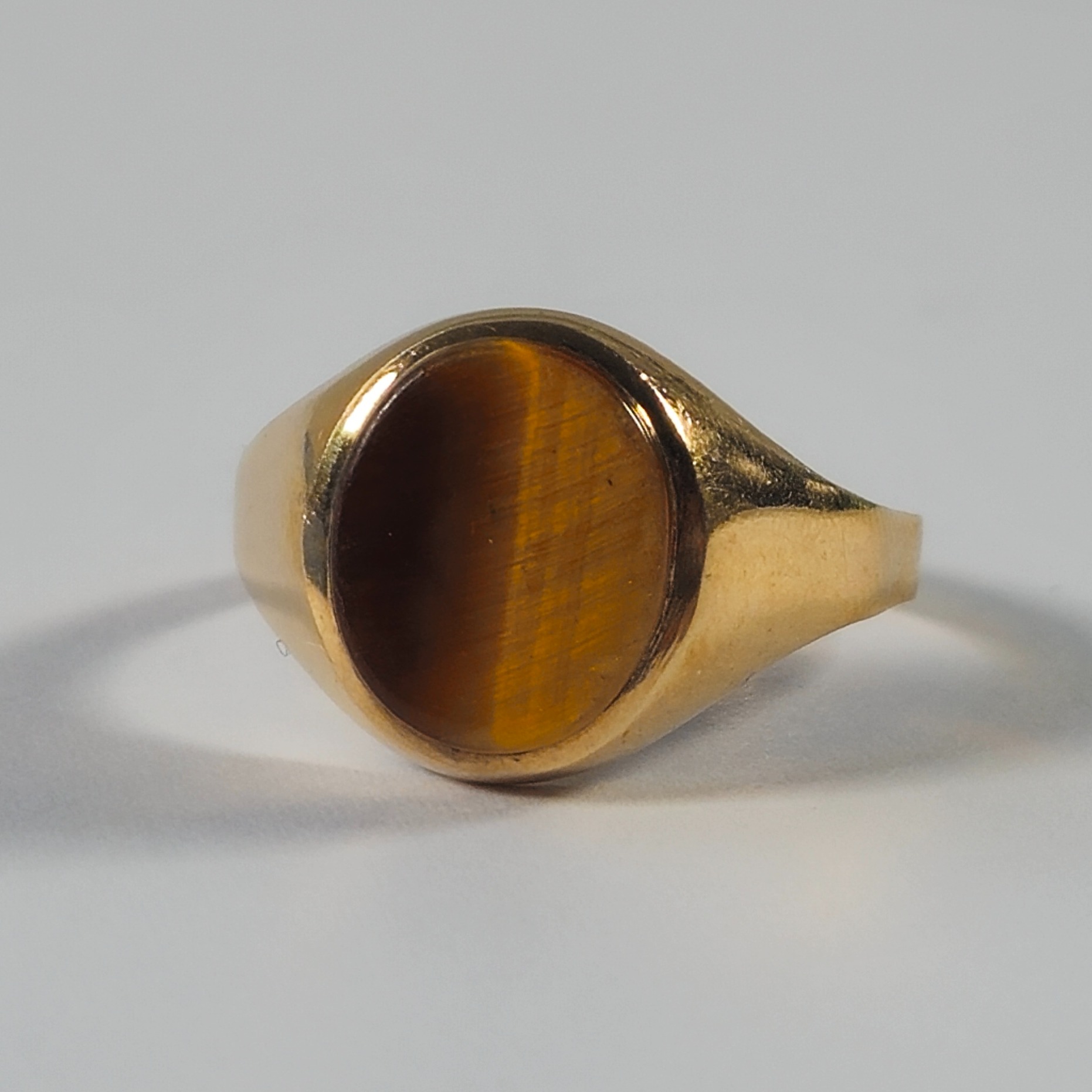 Product photo for 9ct Gold Tiger Eye Signet Ring Size Q1/2