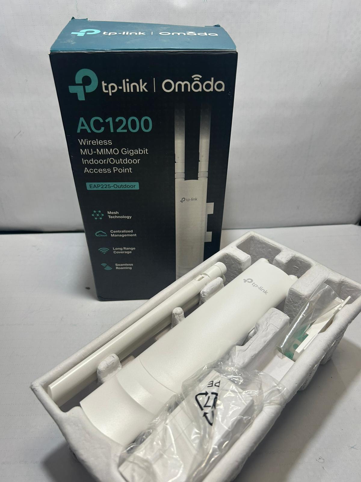 Product photo for TP-Link Omada AC1200