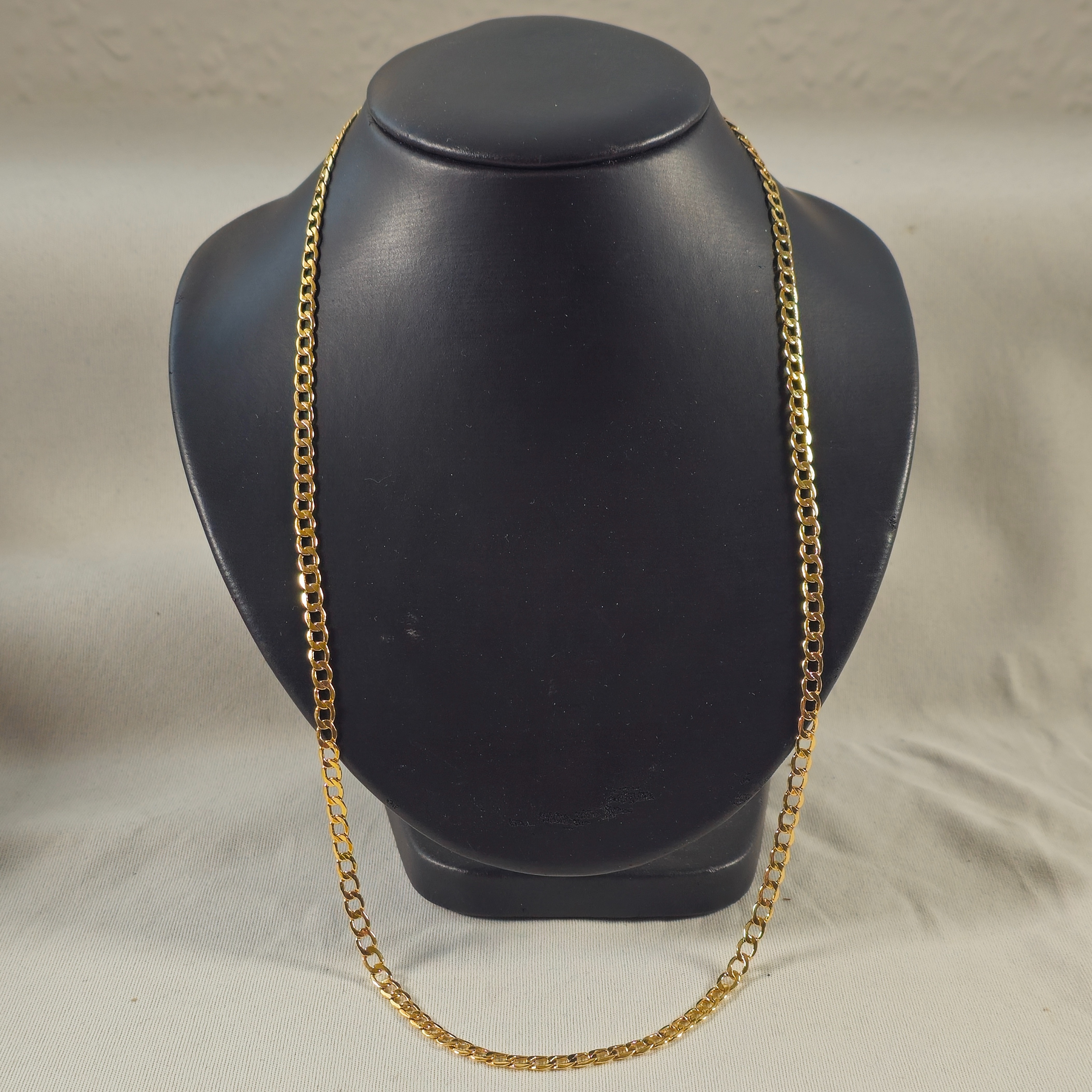 Product photo for 9ct Gold Hollow Curb Chain 22