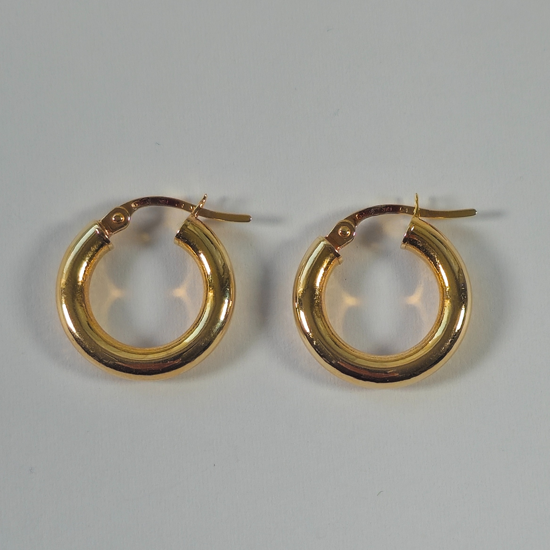 Product photo for 9ct Gold Plain Round Hoop Earrings