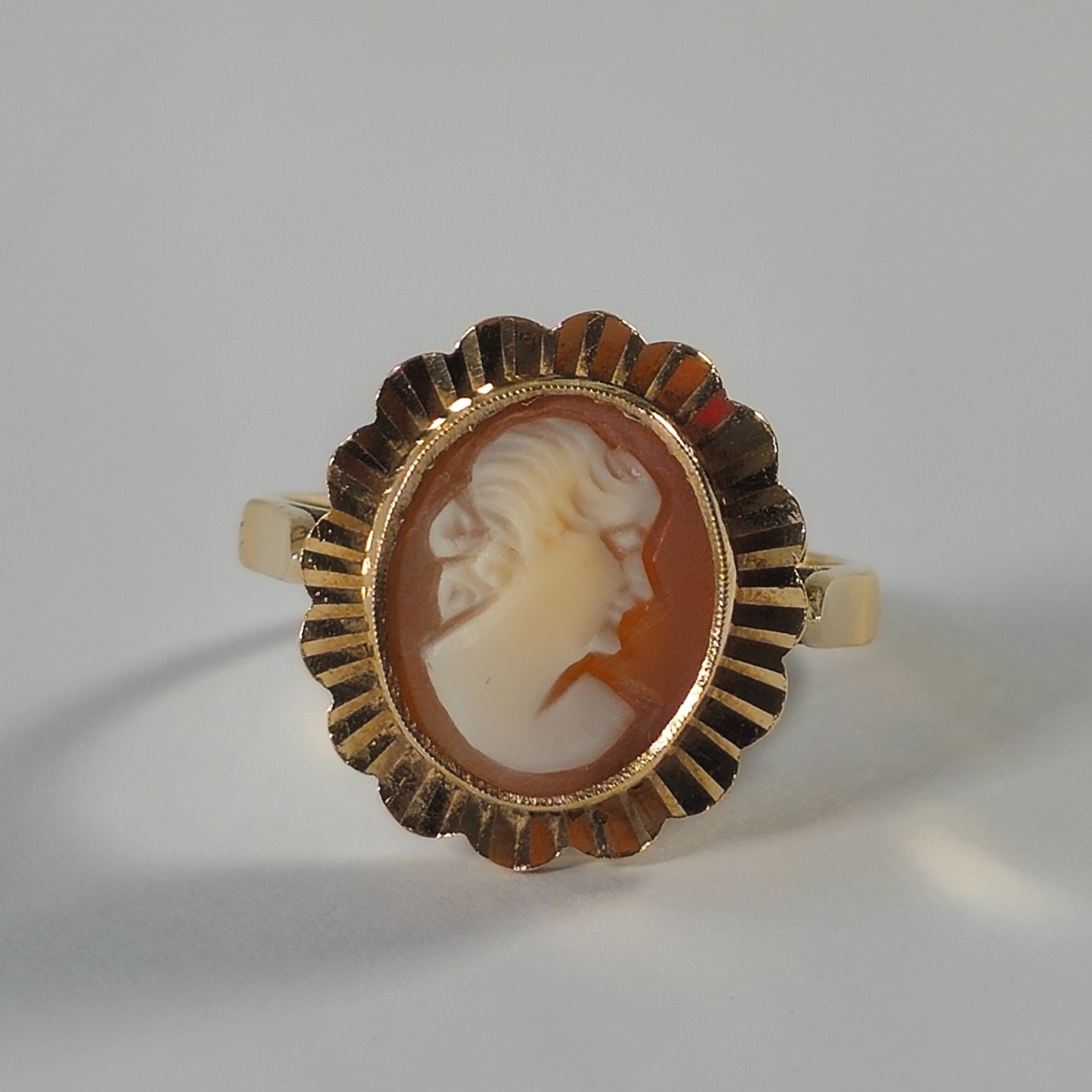 Product photo for 9ct Gold Cameo Ring Size O1/2