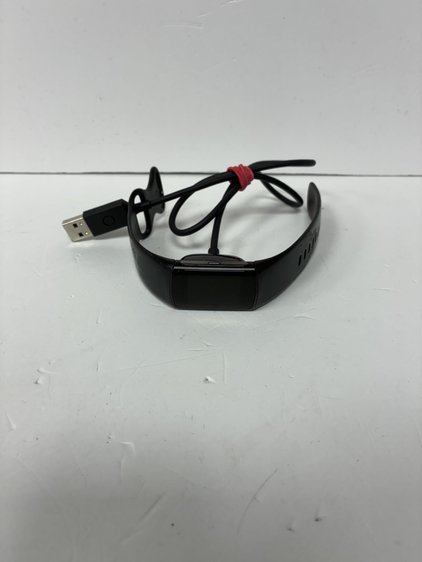 Product photo for fitbit charge 6 black unboxed