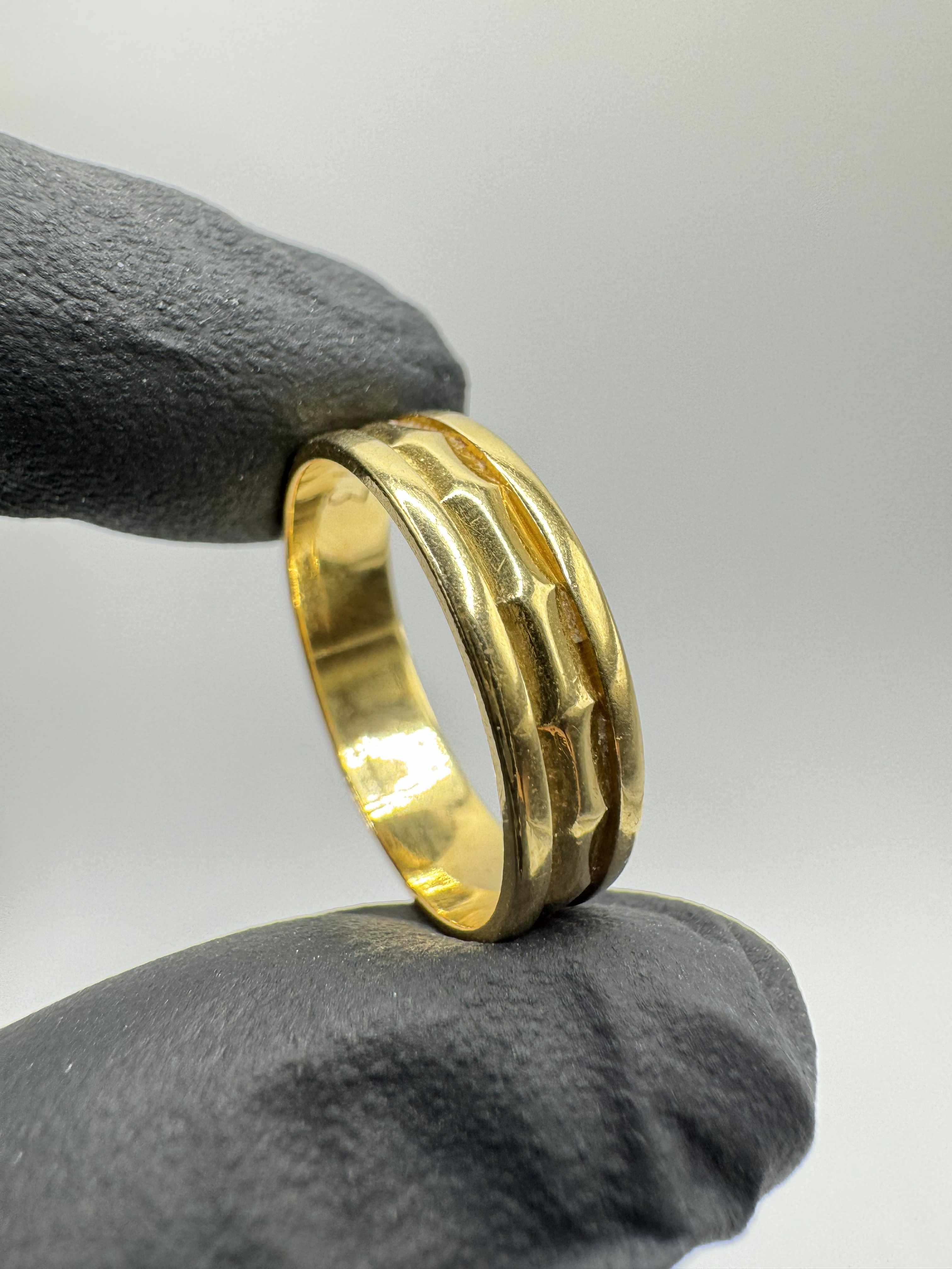 Product photo for 18ct Band Ring