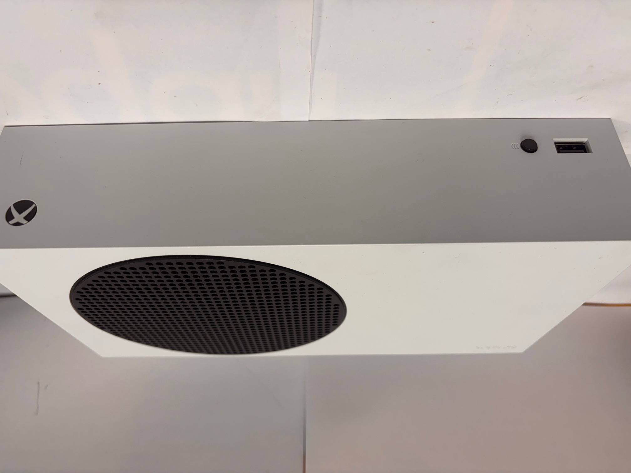 Product photo for xbox series s with black controller and wire
