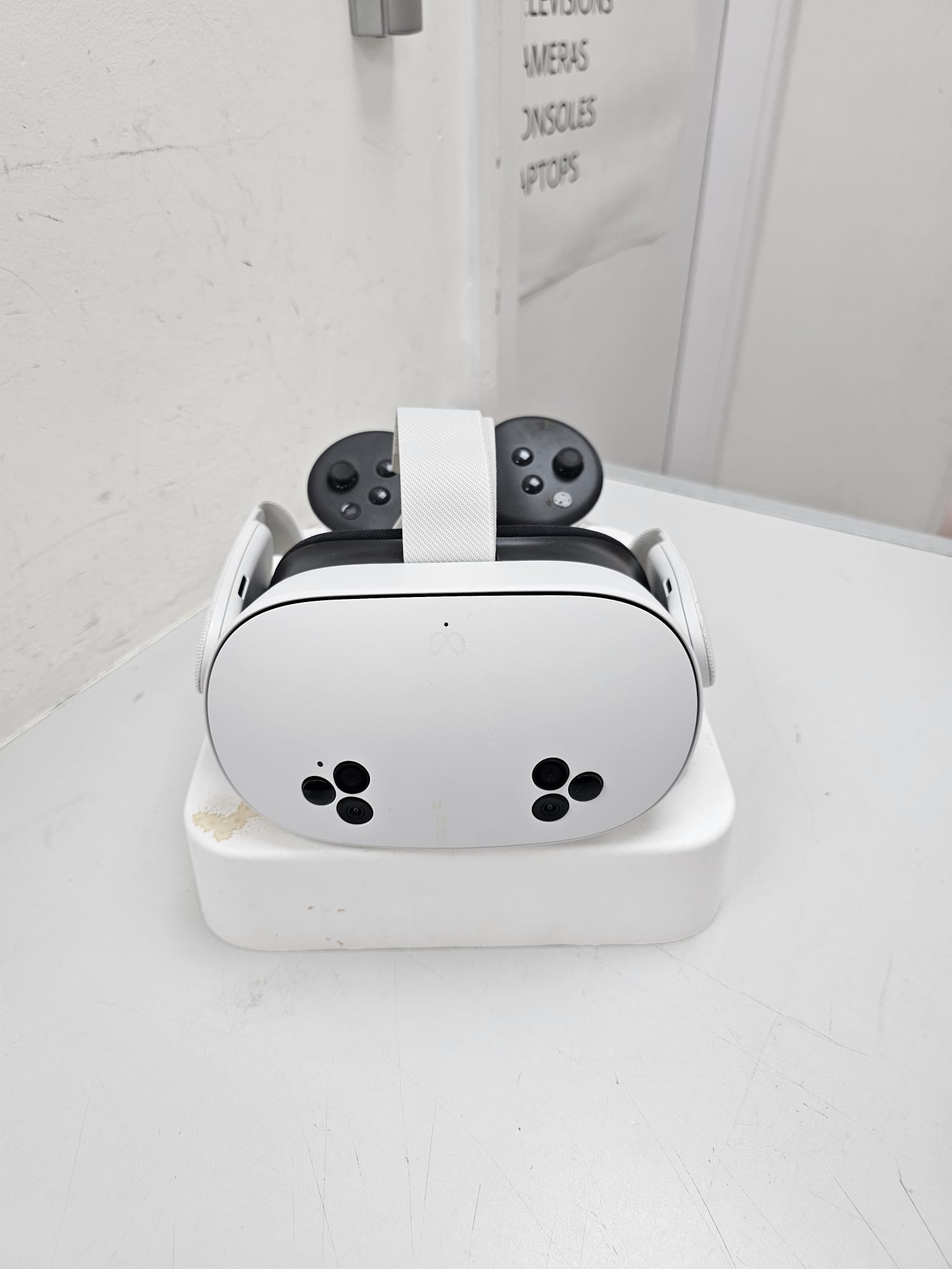 Product photo for Meta Quest 3S - 128GB All-In-One Mixed Reality Headset