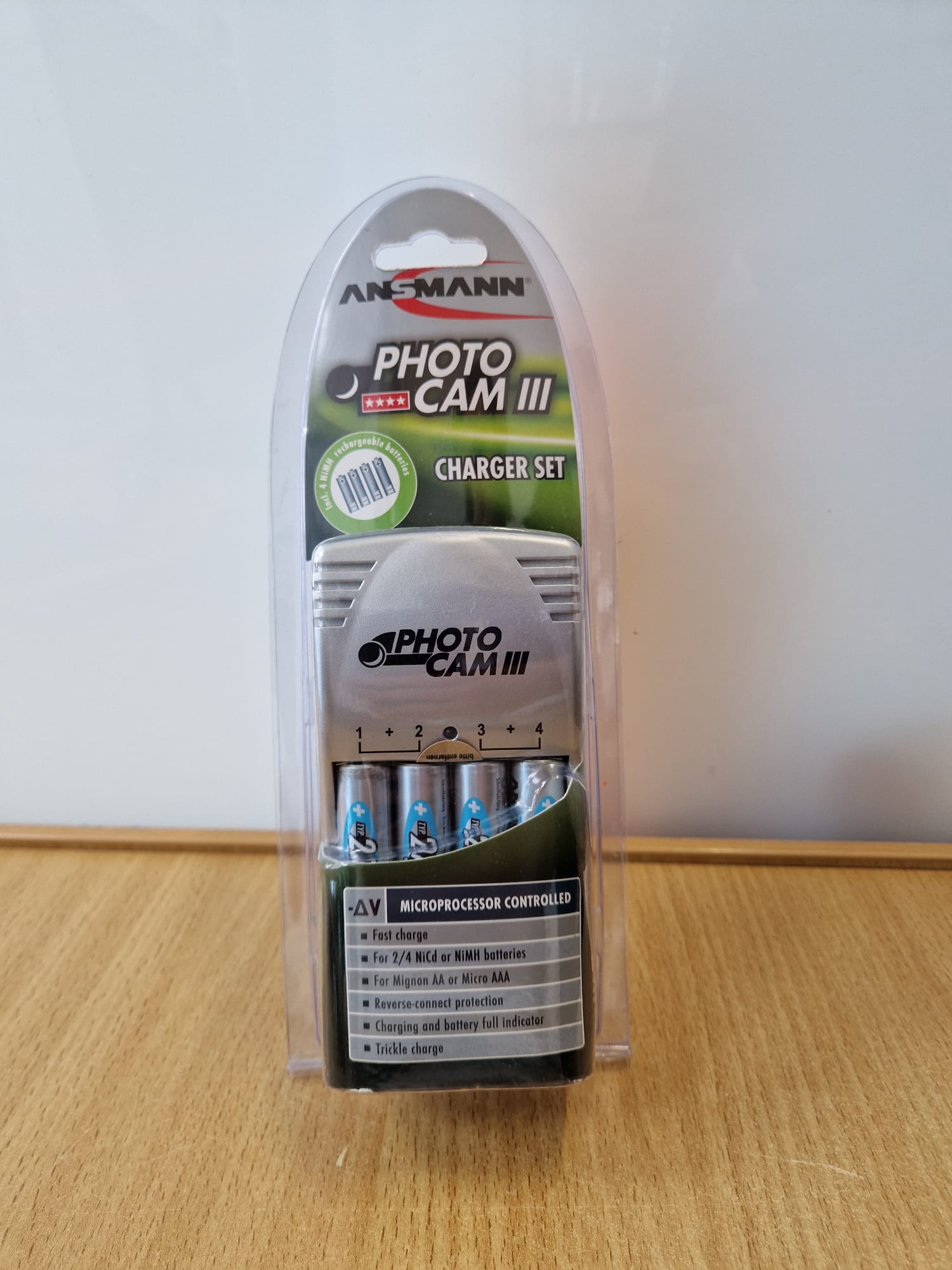 Product photo for Ansmann Photo Cam III Charger Set UK Mains w/ 4 AA Batteries Brand New