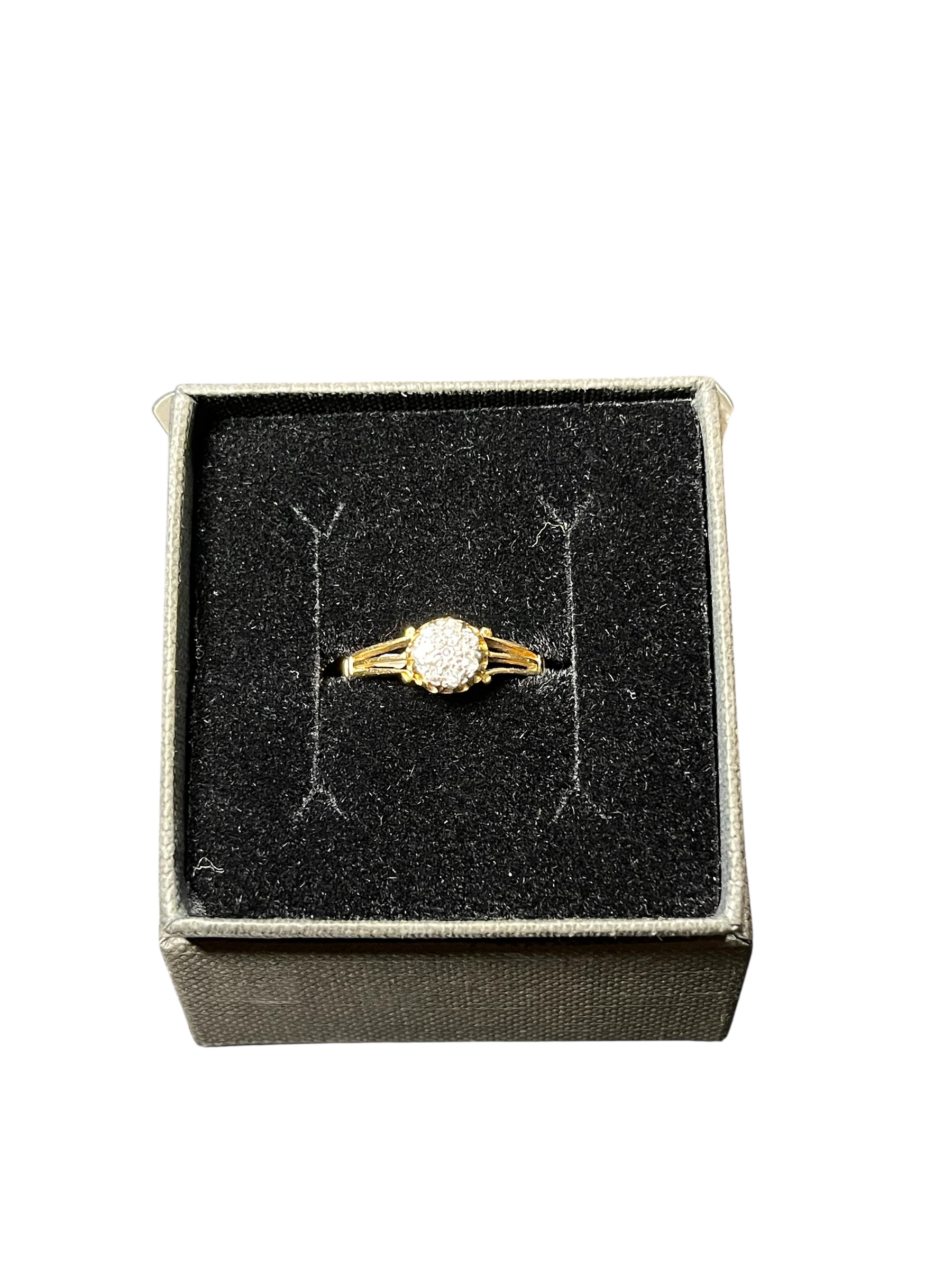 Product photo for 18ct Gold Round Diamond Cluster Ring – Size P Used Good Condition