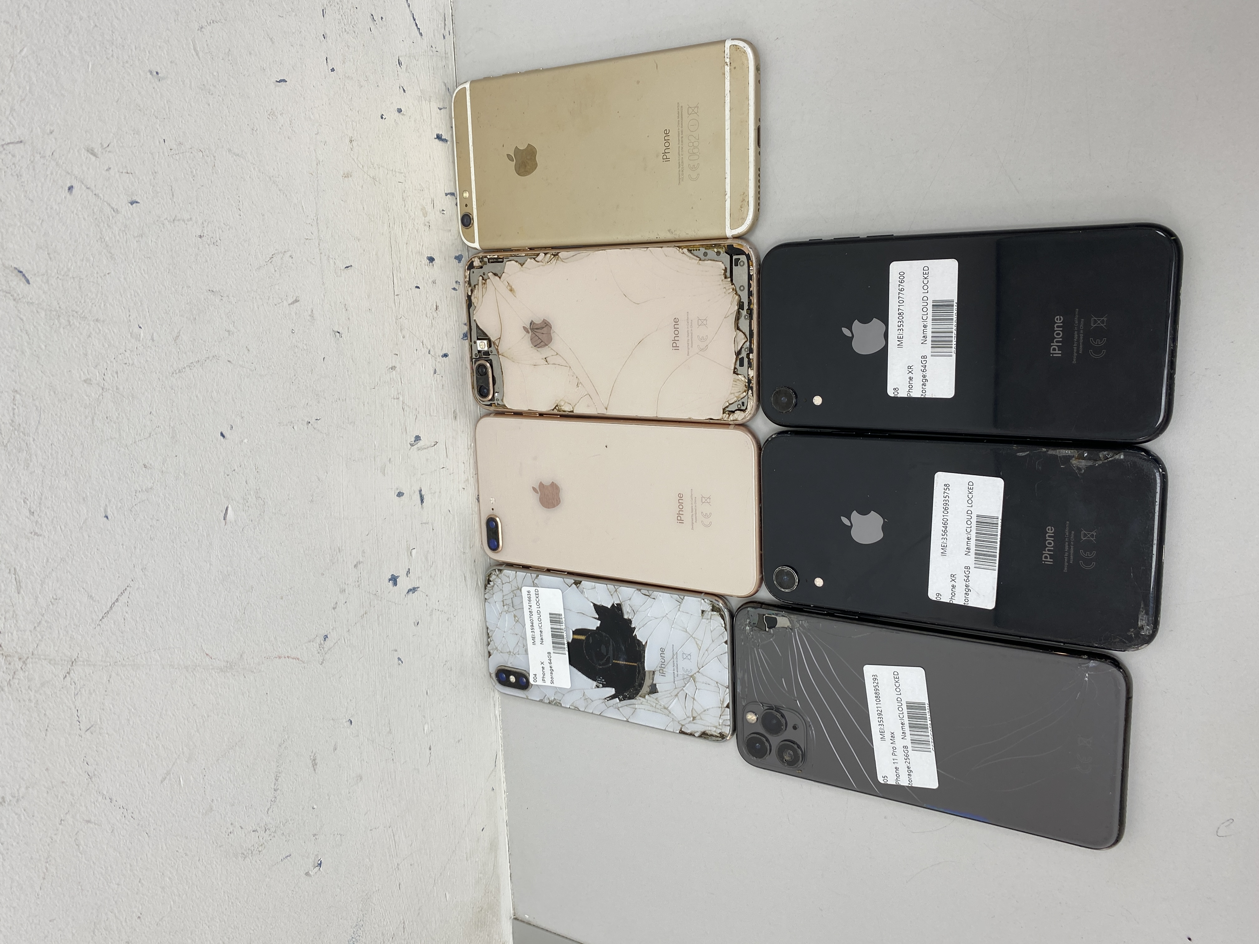 Product photo for 7x faulty iphones ICLD LOCKED DAMAGED